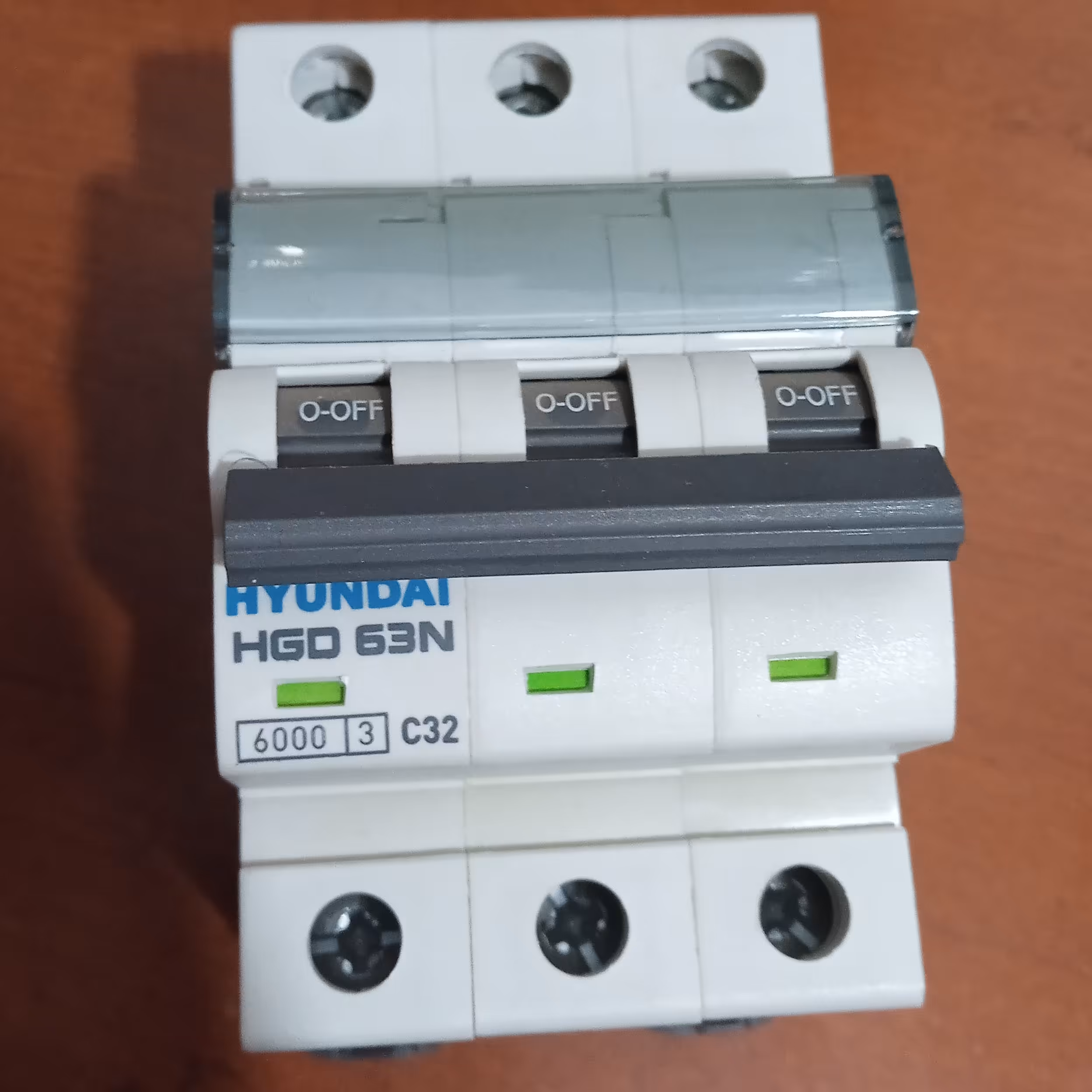 فیوز مینیاتوری 32 آمپر هیوندای سه پل اصل