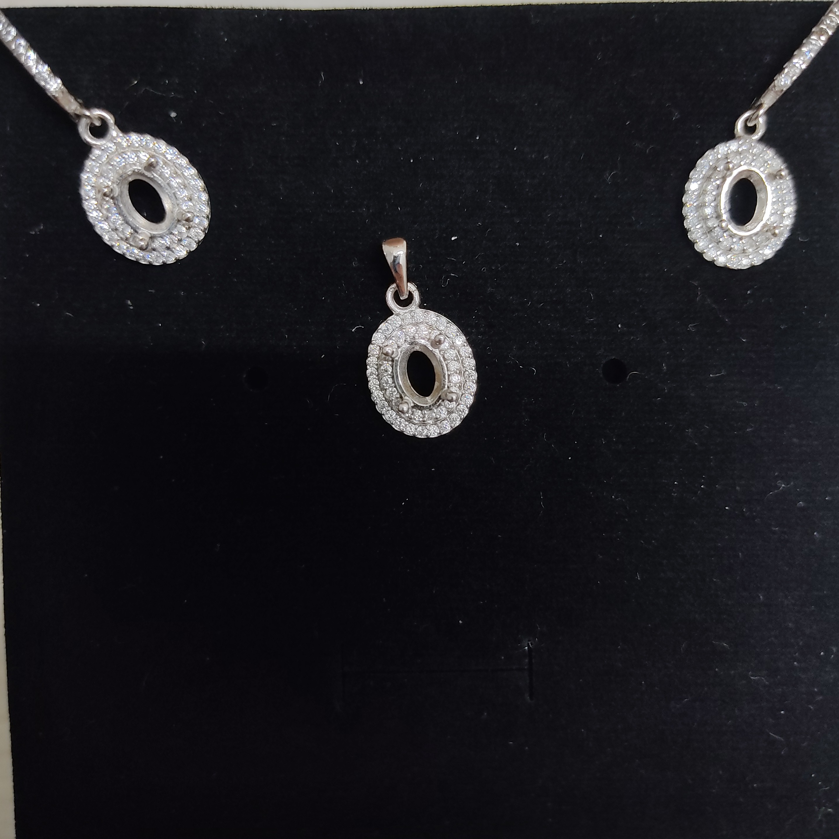 نیم ست نقره با روکش رادیوم و با قابلیت تعیین سنگ دلخواه کد 9 ت 1