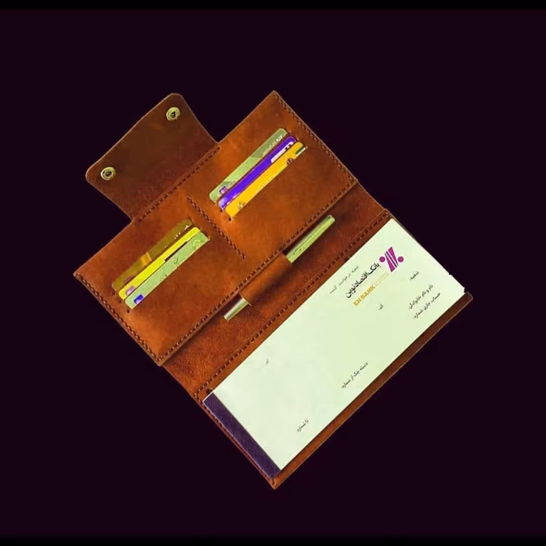 کیف دسته چک چرم گاوی دست دوز رنگش قابل تغییره