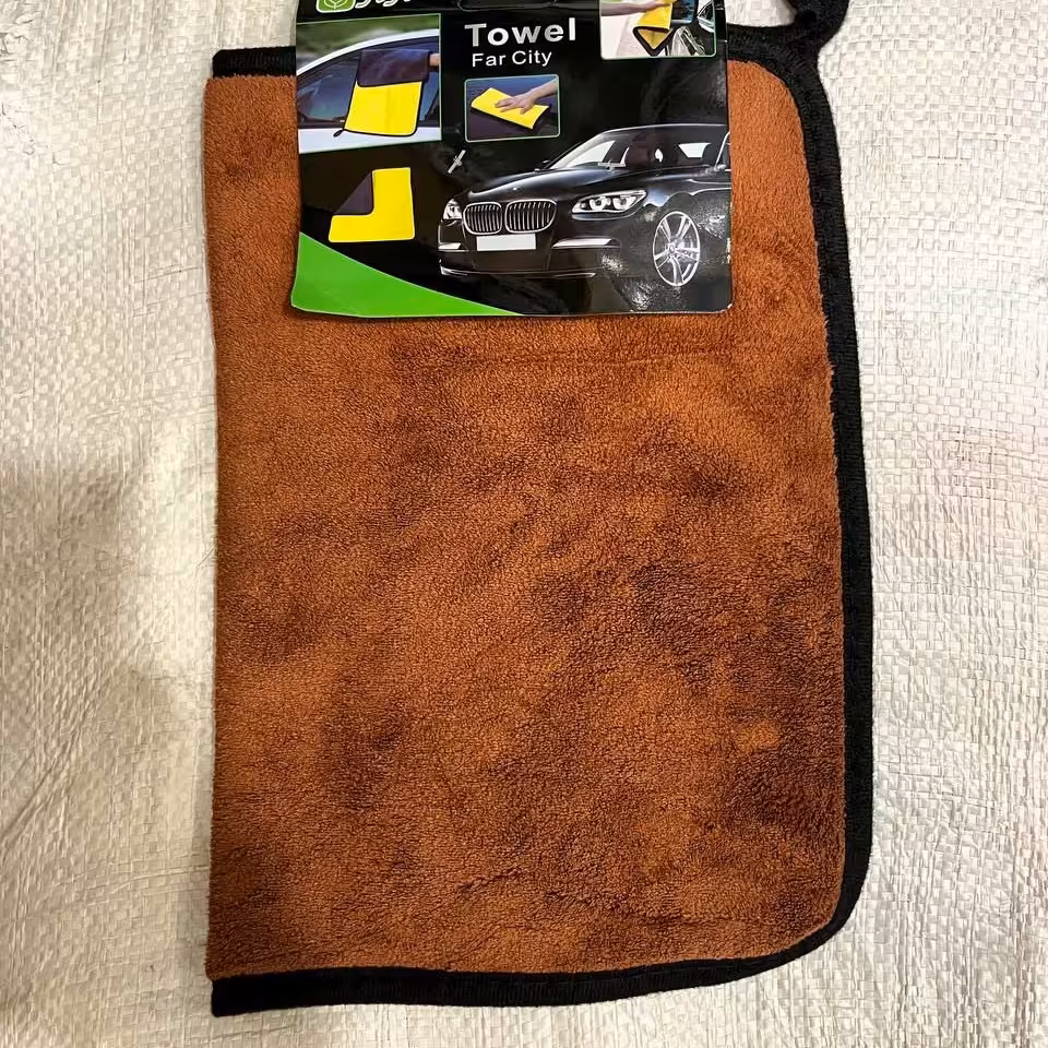 دستمال 30در40 سانتی دو رو میکروفایبر حوله ای بسیار ضخیم و عالی مخصوص ماشین و ظروف و سطوح و شیشه و .... وارداتی 
جنس عالی