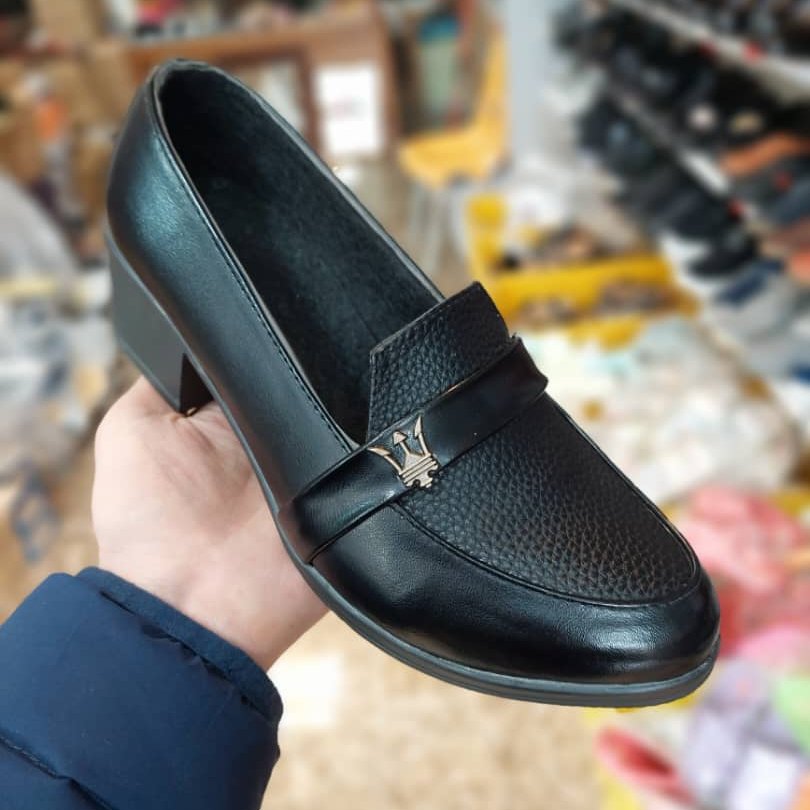 کفش پاشنه کوتاه