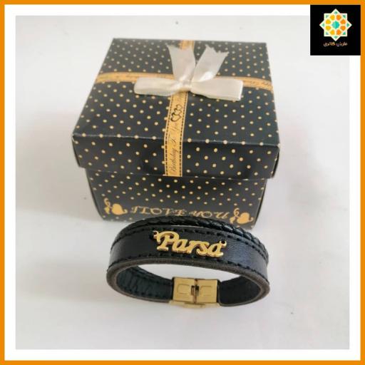 دستبند چرم طبیعی با پلاک استیل. اکثر اسامی رو میتونین سفارش بدین