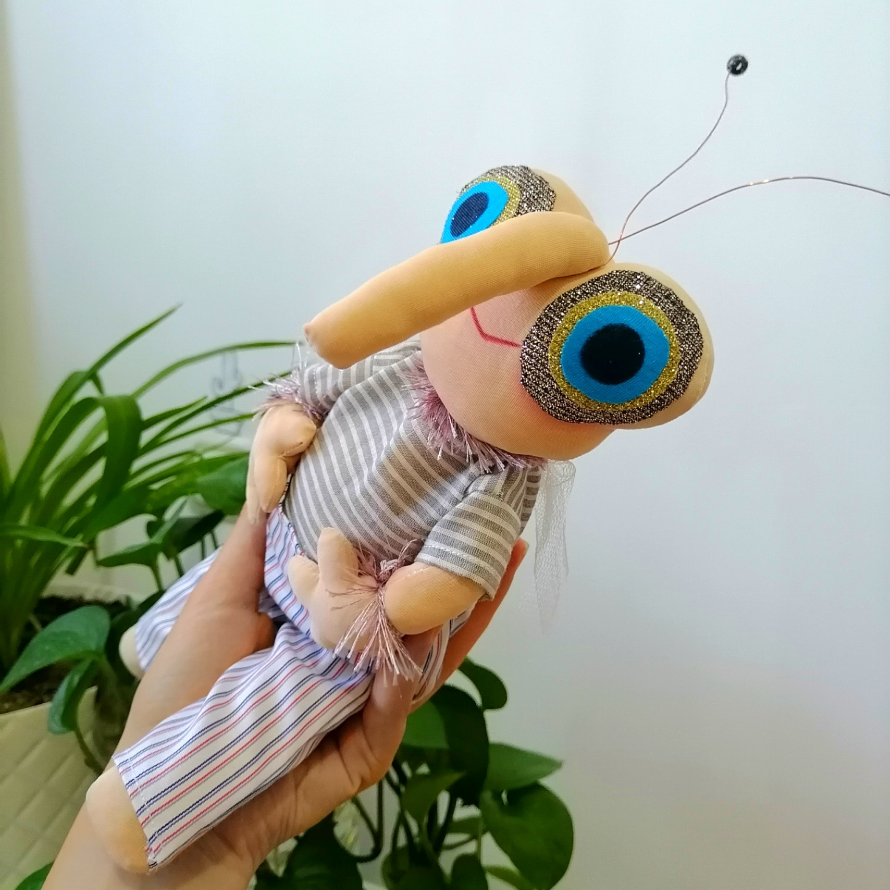 عروسک پشه مهمونی باردار ابعاد 30