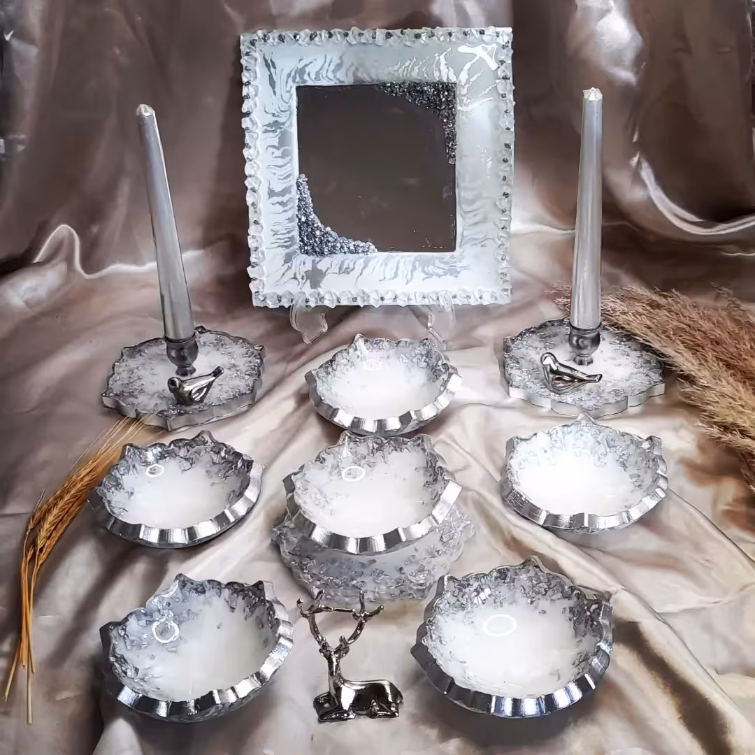 هفت سین9تکه ای ساخته شده با رزین اپوکسی مرغوب و  ورق نقره با کیفیت بدون تغییر رنگ با قابلیت تغییر رنگ و فرم  
