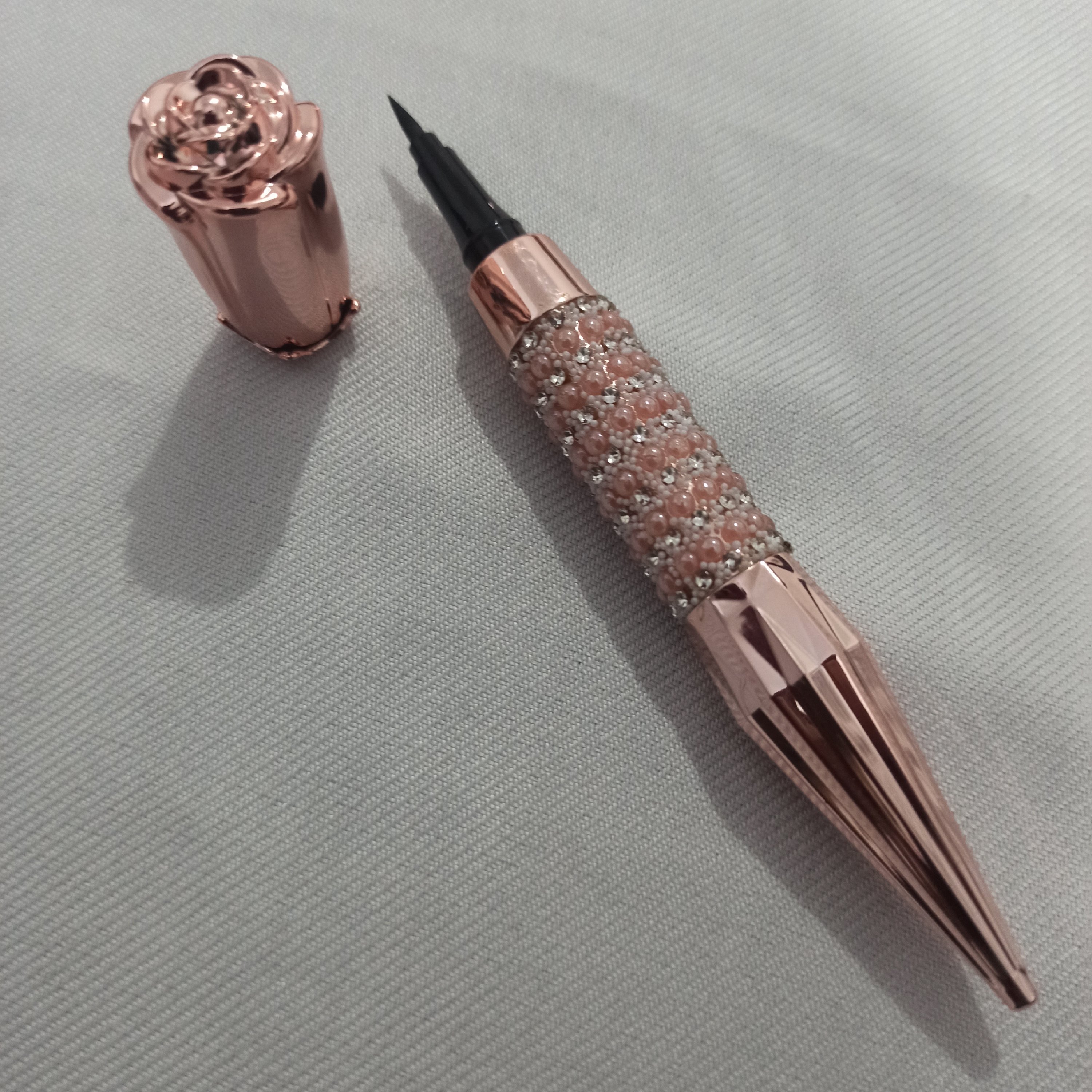 خط چشم کلی فانتزی