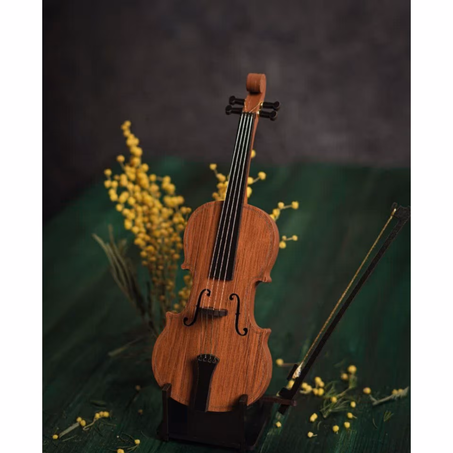 ویالون دکوری مینیاتوری 