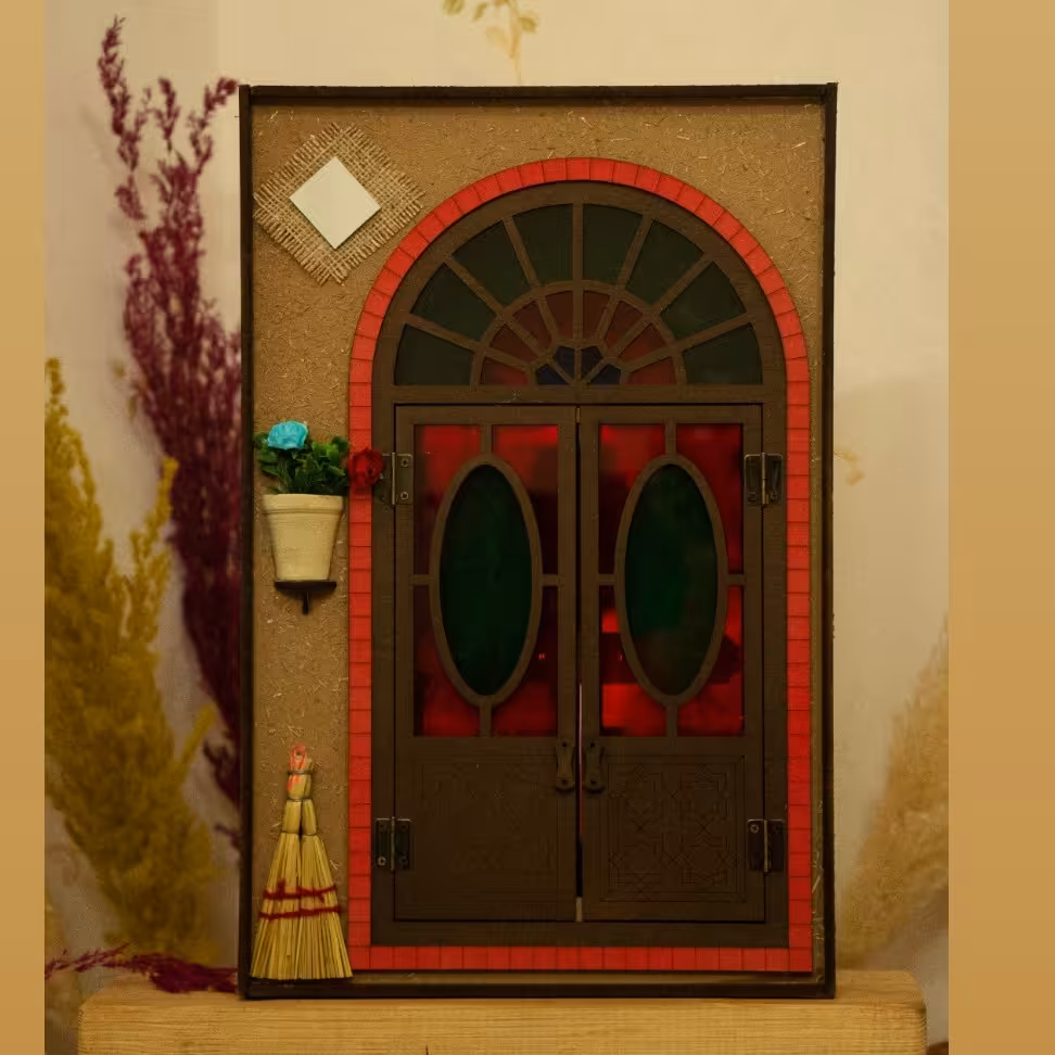 جاکلیدی چوبی دیواری آینه دارآویز  طرح درب بازشو سنتی