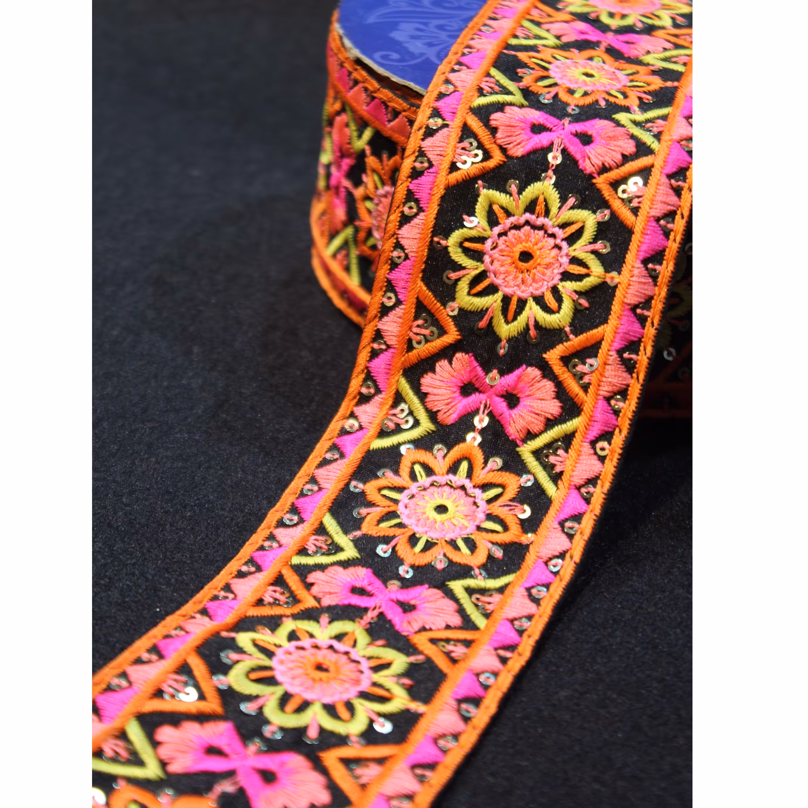 نوار سوزندوزی پولکی 6 سانتی (متری) کد 202