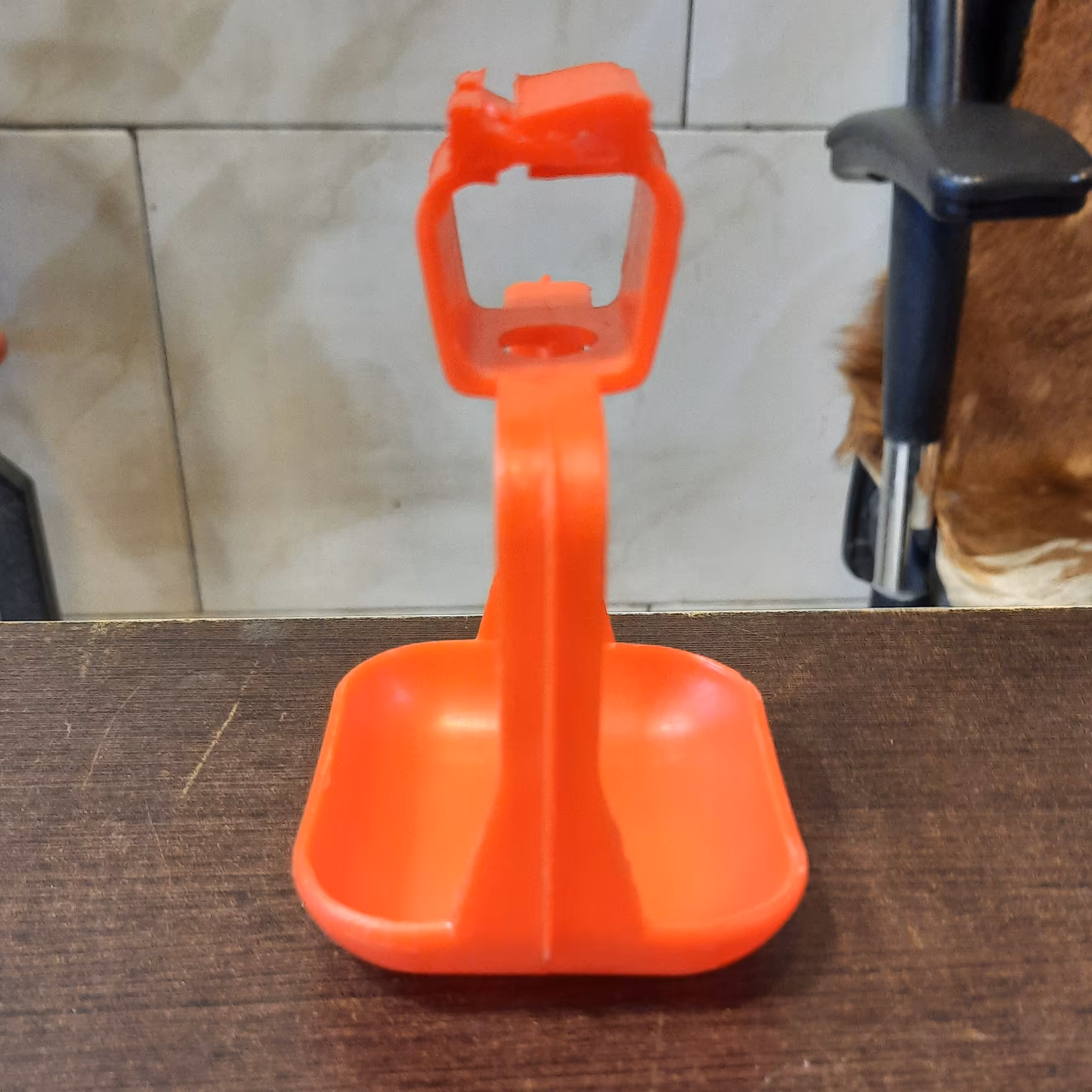 کاسه نیپل دوپایه ی بزرگ 