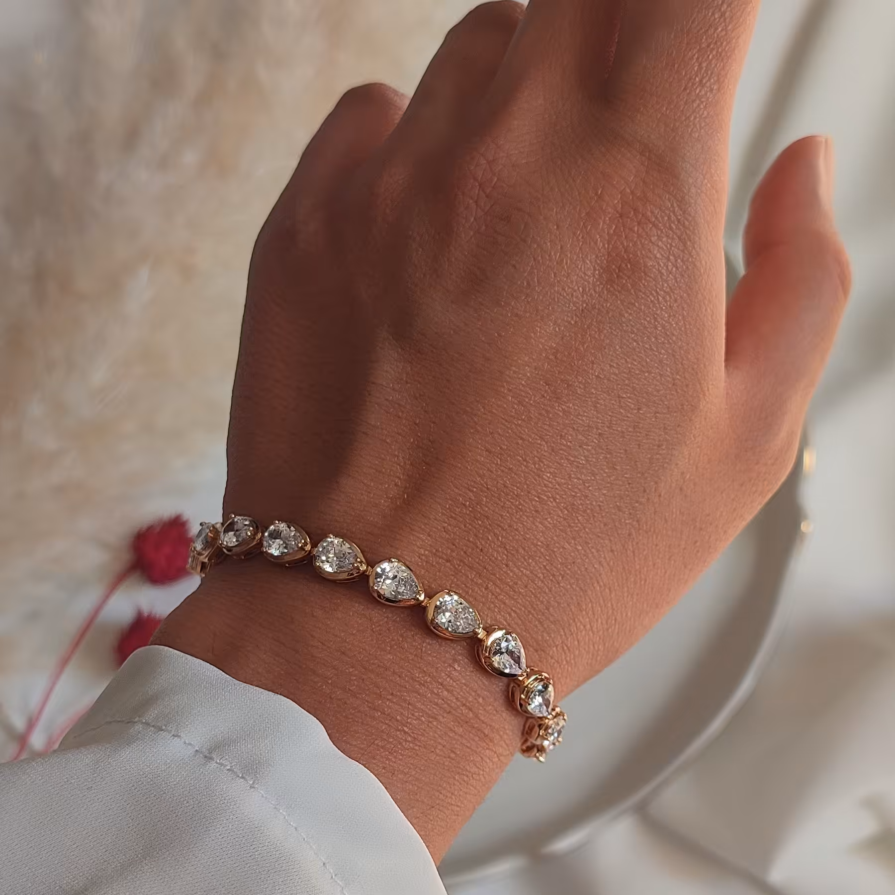 دستبند نگین اشکی ژوپینگ