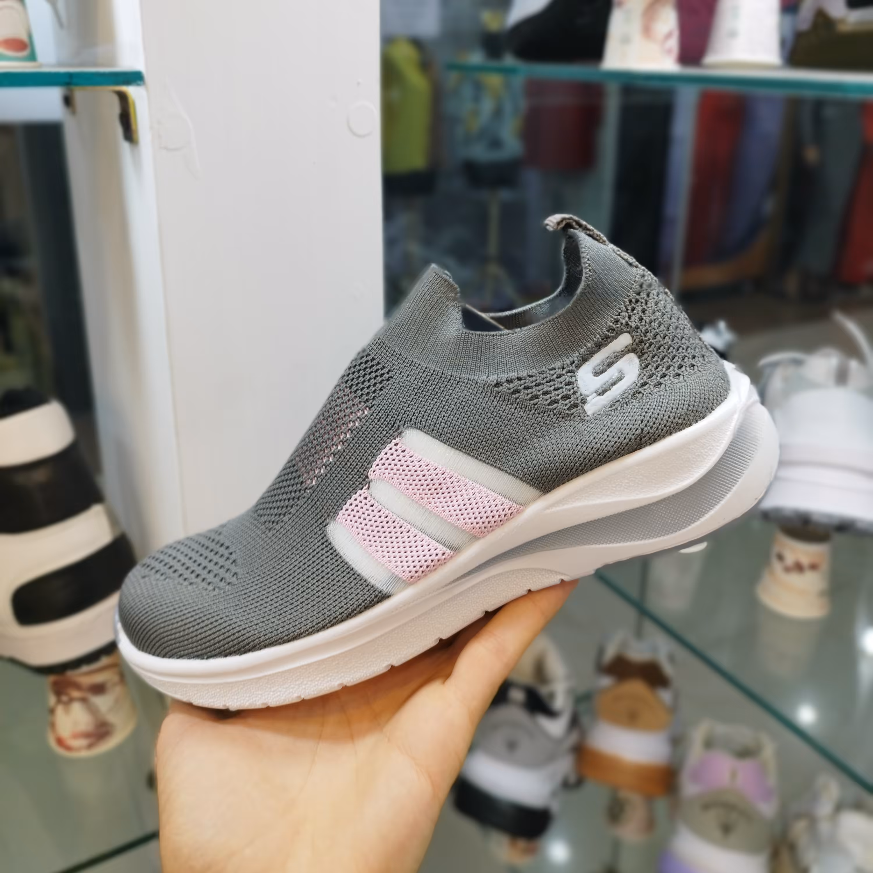 کفش بافت با کیفیت بالا و راحتی بی نظیر 