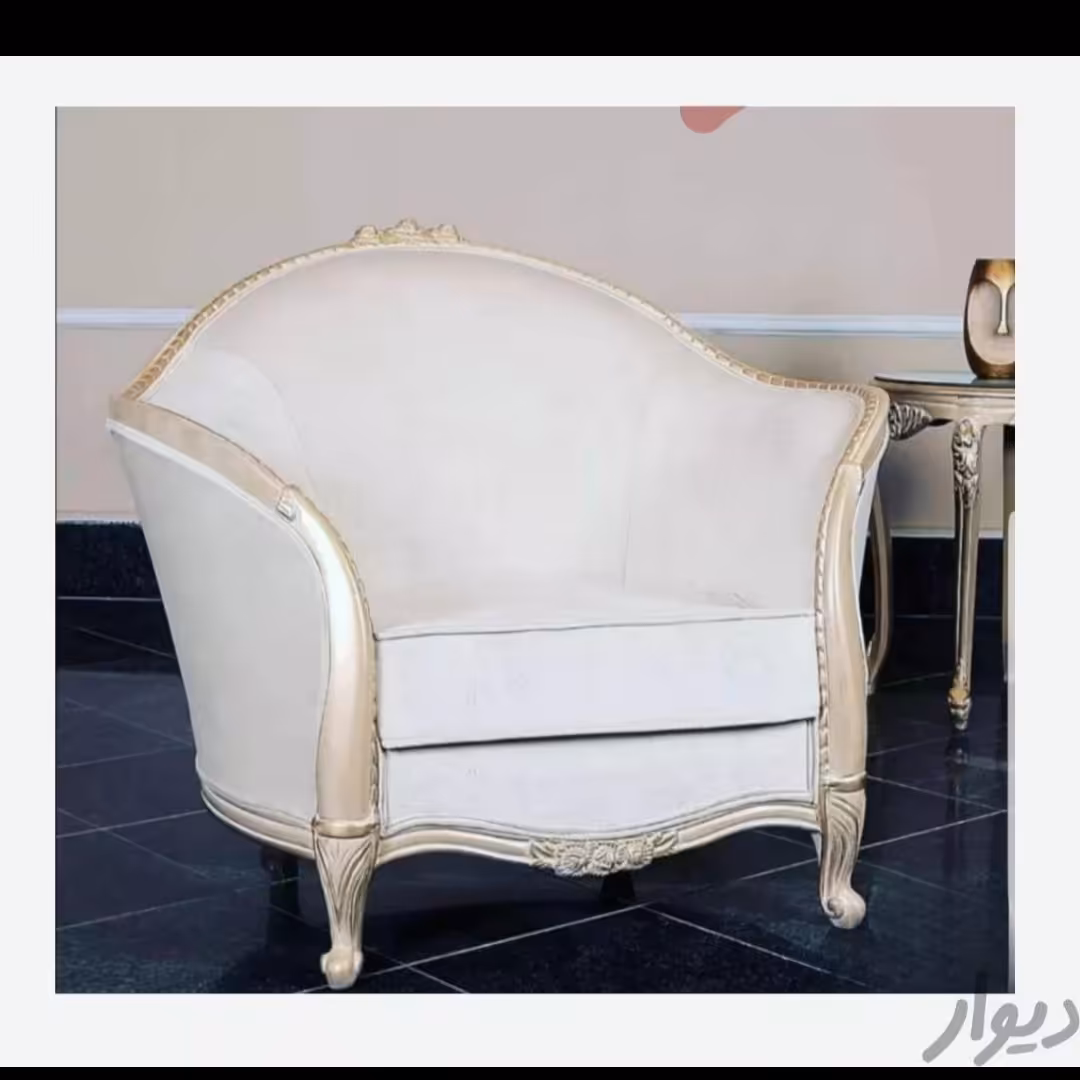 مبل کلاسیک مدل سه گل با باربری پس کرایه