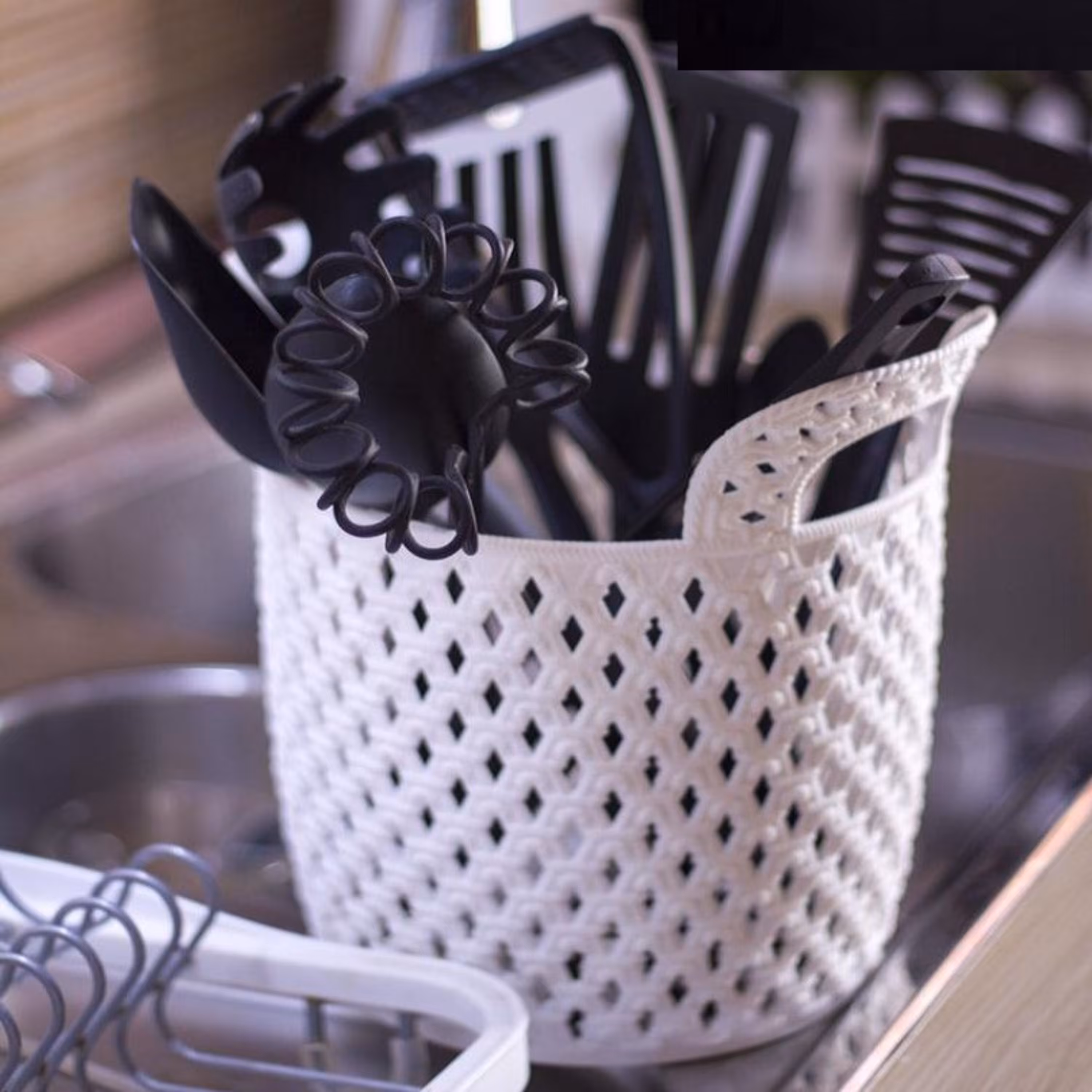 سبد ارگانایزر حصیری جنس پلاستیک رنگ سفید.صورتی.کرم.کالباسی