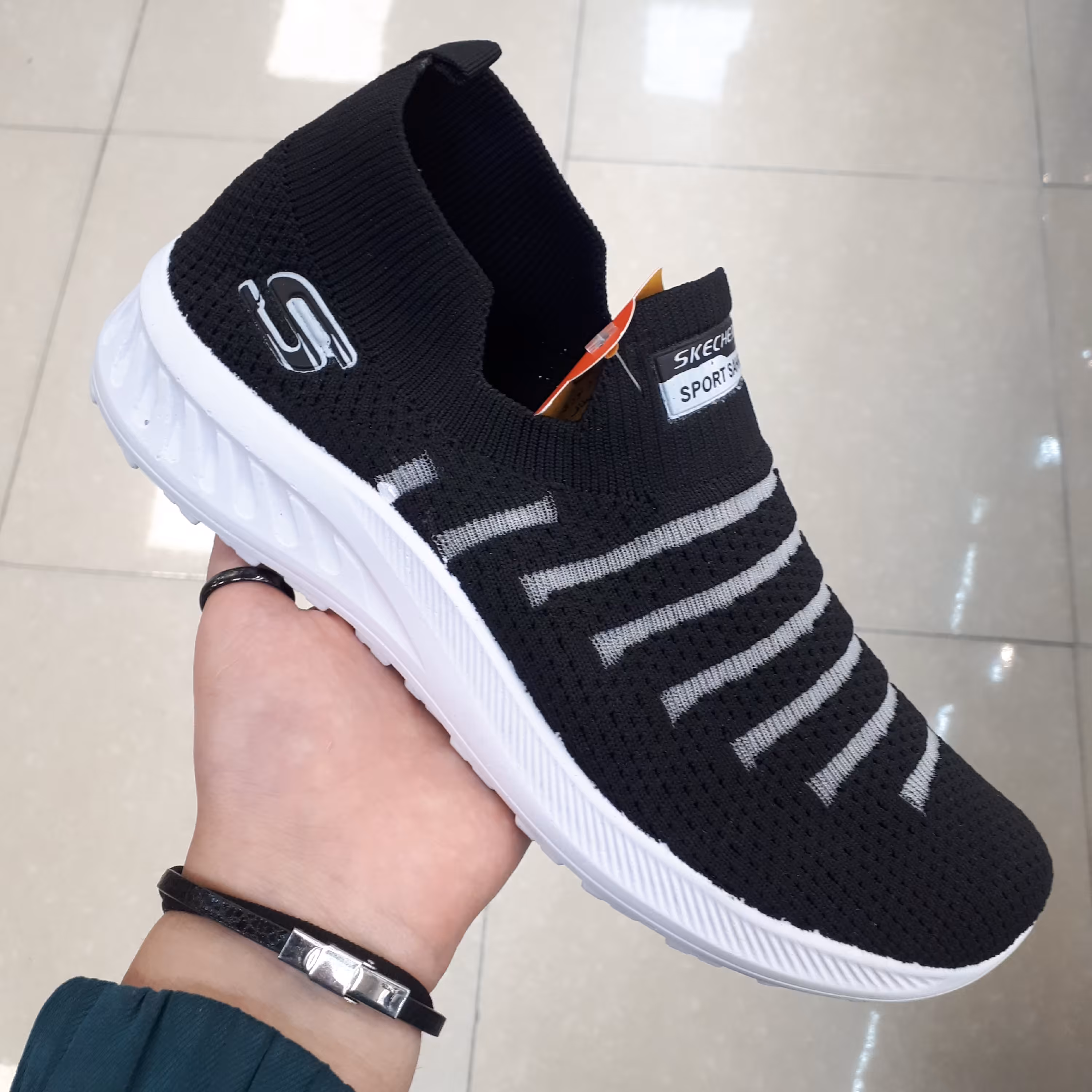 کتونی  بافت اسکیچرز سبک و راحت