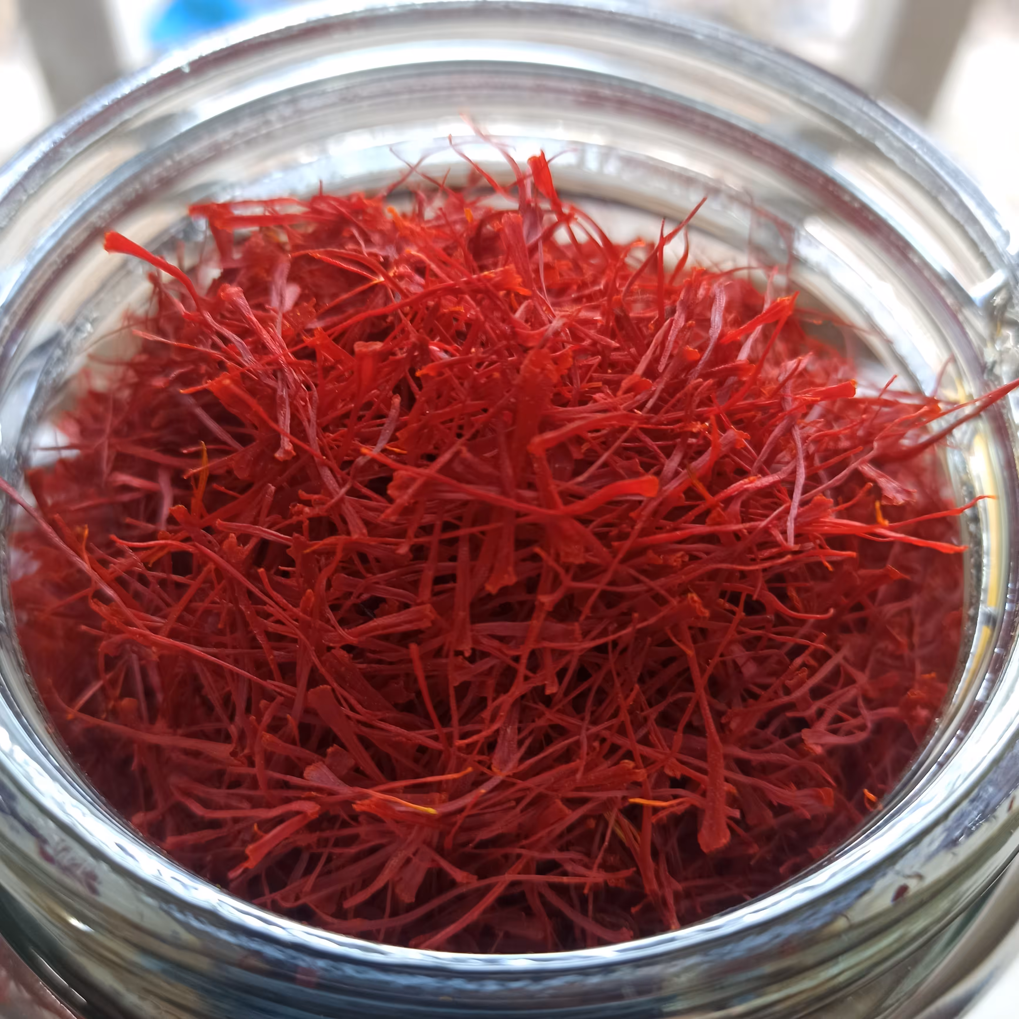 زعفران سوپر نگین صادراتی (امساله)قائنات 4گرم یا حدودیک مثقال ارسال بار  کمتر از 3میلیون به صورت پس کرایه میباشد 