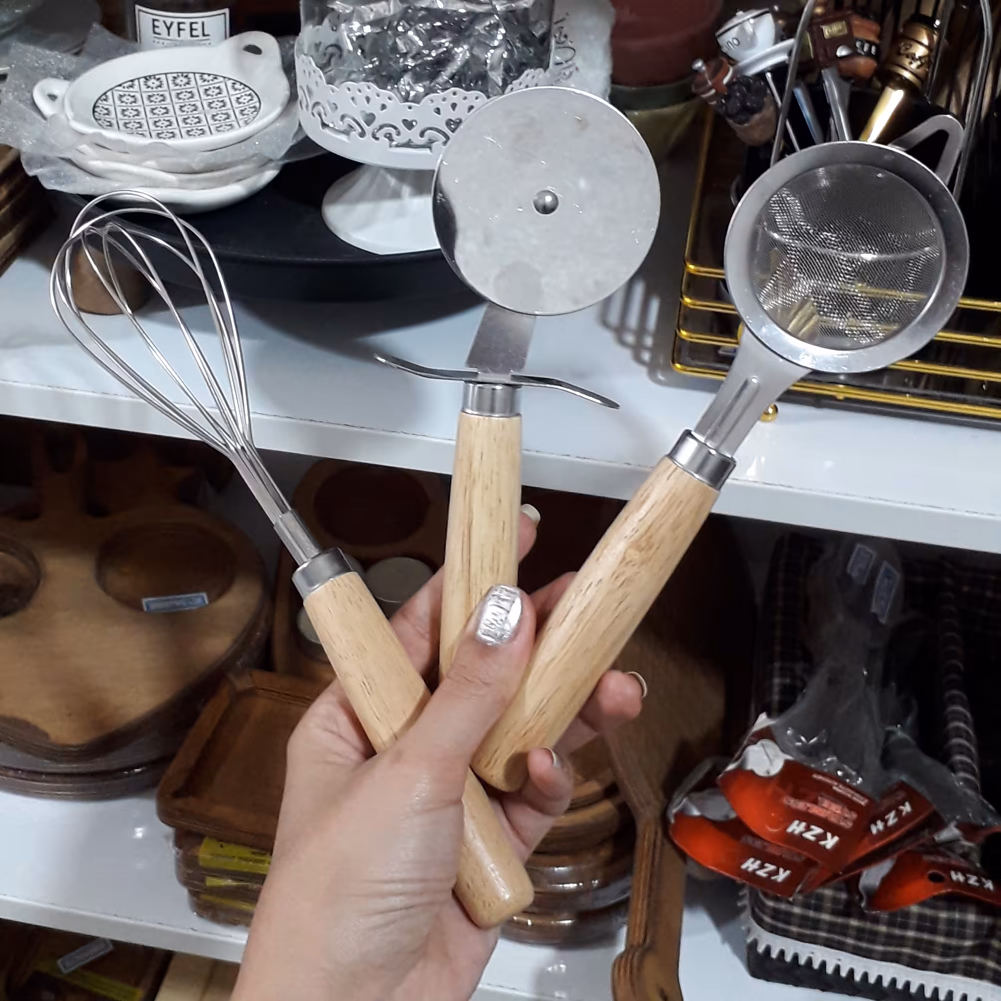 صافی تفاله گیر دسته چوبی