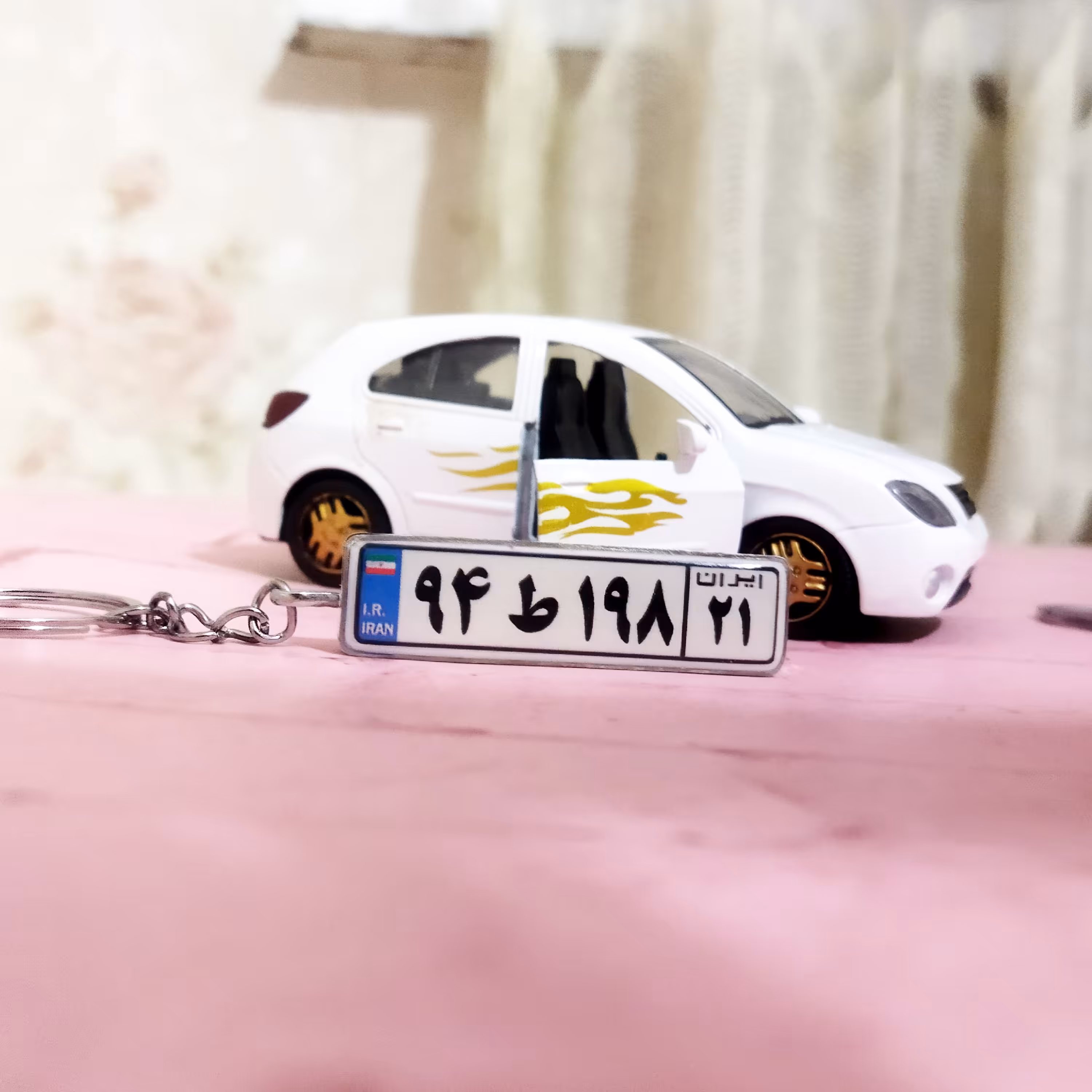 جاسوییچی رزینی طرح پلاک خودرو 