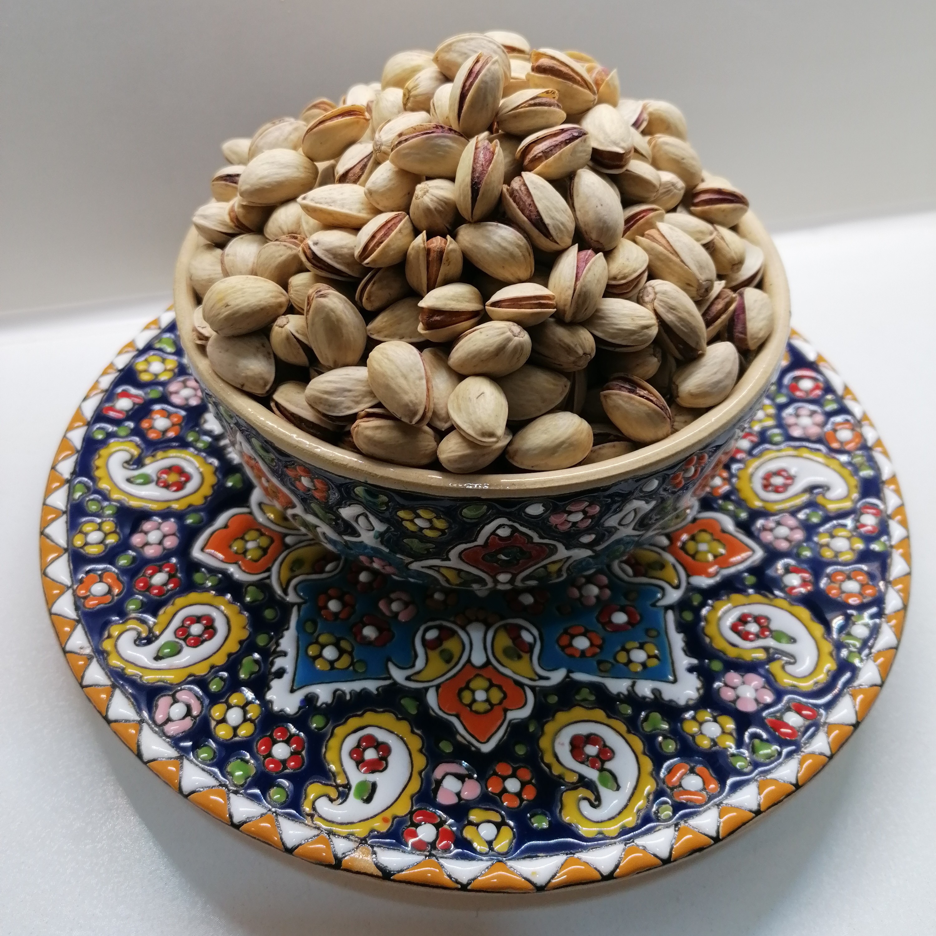 پسته احمد آقایی بوداده (500 گرمی)