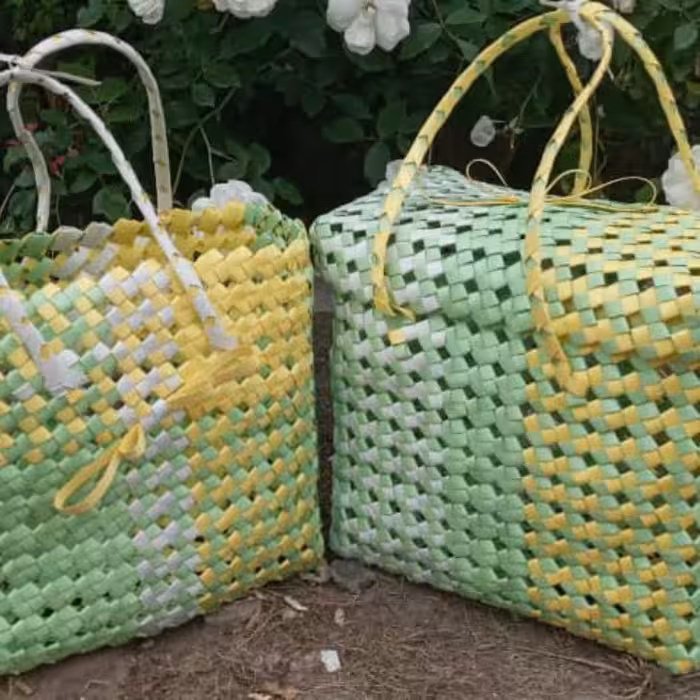 ست باکس زیبا با سبد خرید