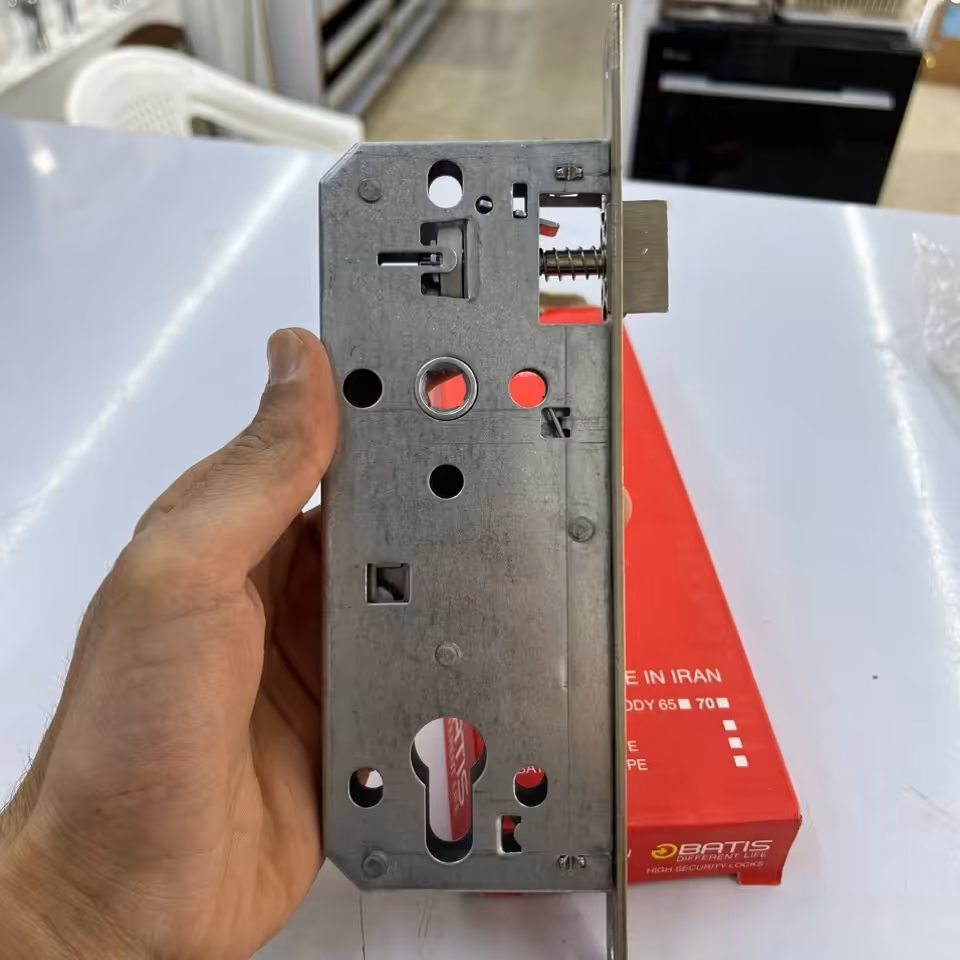 قفل سوئیچی باتیس