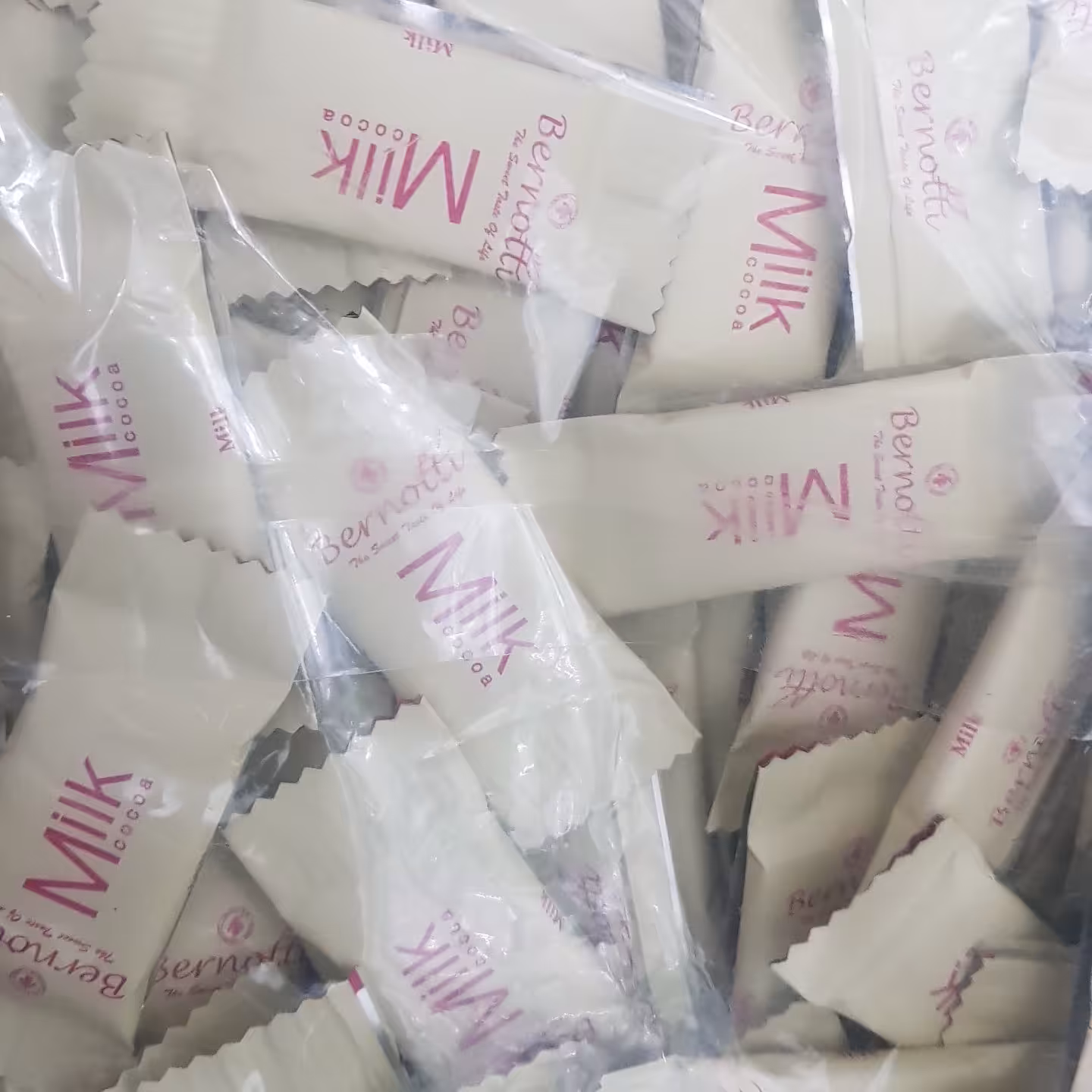 کاکائو شیری  milkB1 (250 گرم)