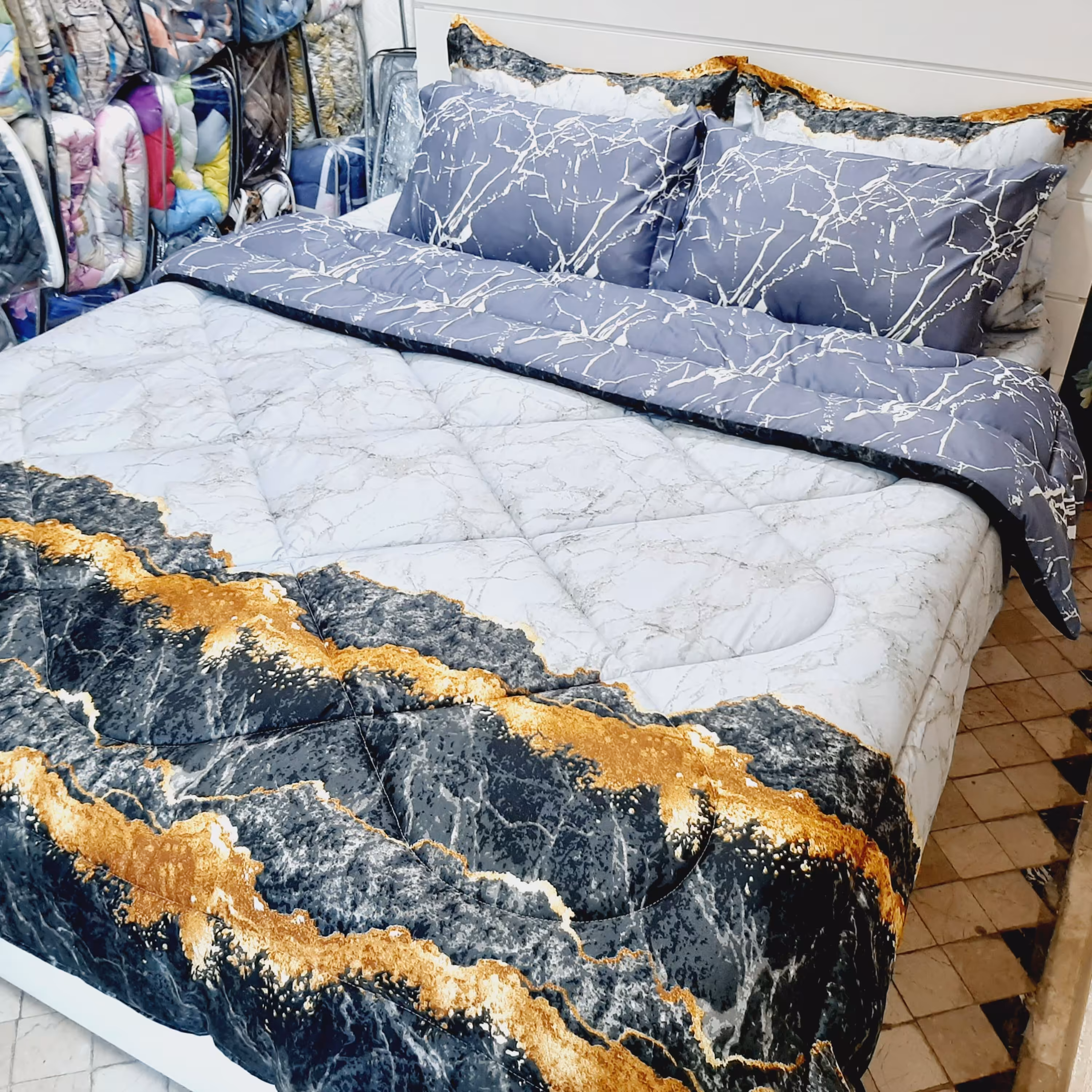 لحاف روتختی  دونفره دورویه و سرویس روتختی دونفره 6تکه                             .