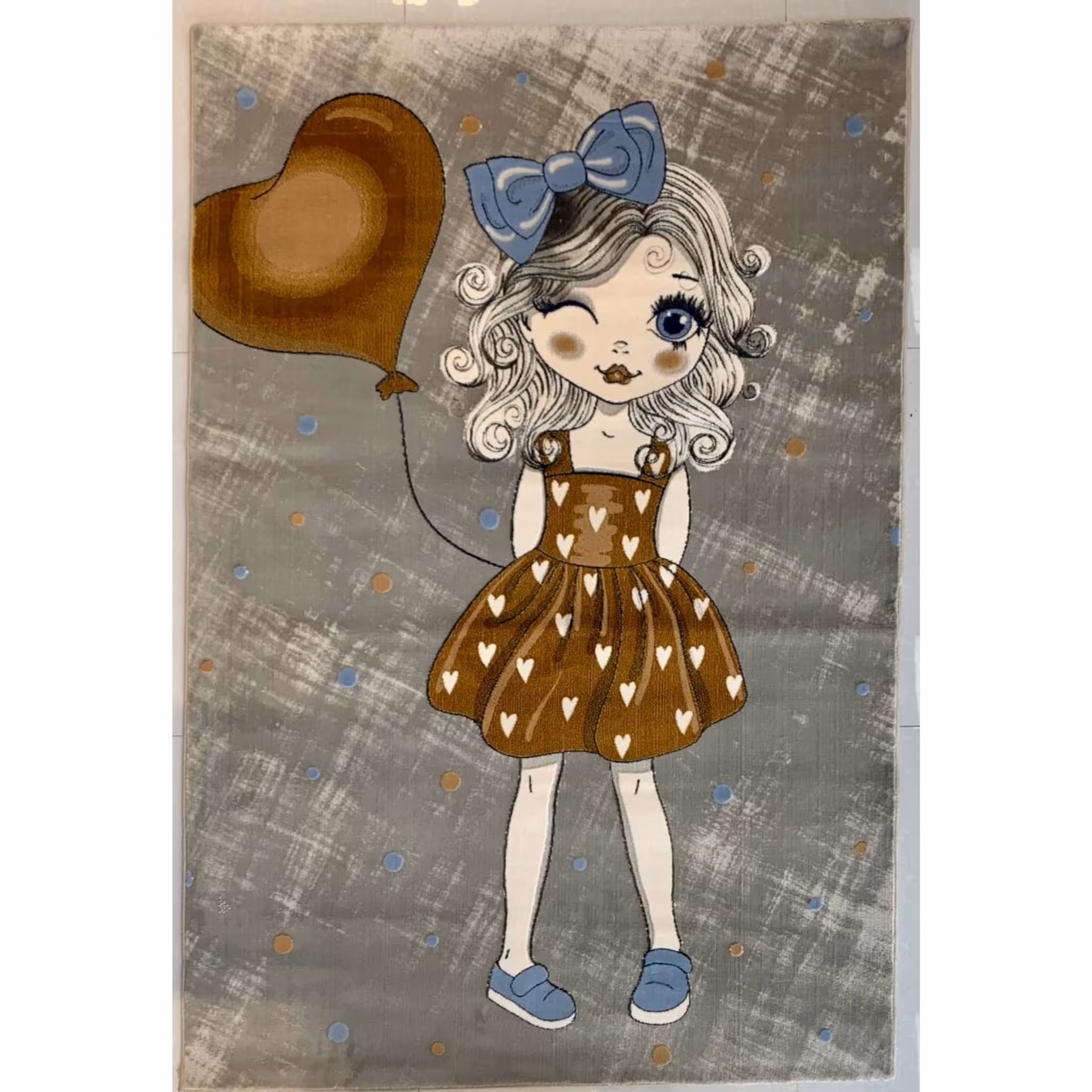 فرش عروسکی دخترانه طرح دختر 400 شانه تراکم 1800 زمینه طوسی 4 متری