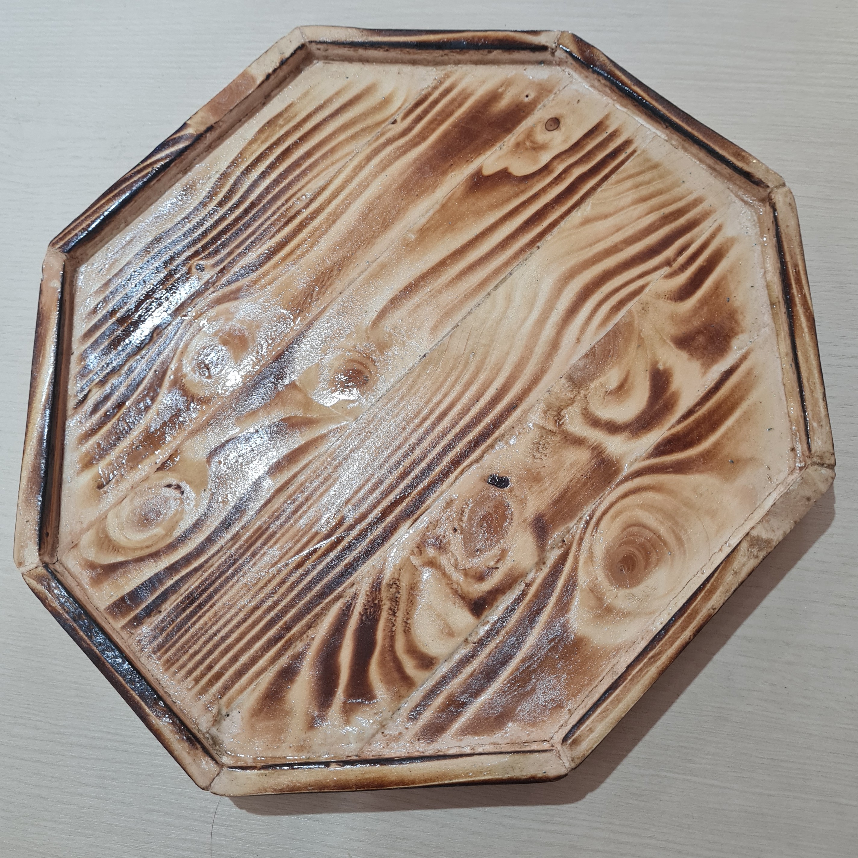 سینی چوبی 8 ضلعی سوخته کاری