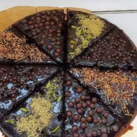 کیک خیس شکلاتی(1کیلوگرمی)ارسال به صورت پس کرایه