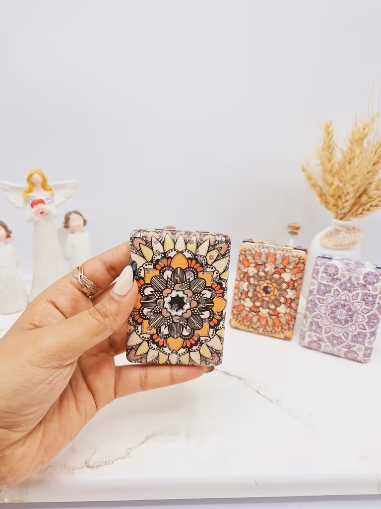 آینه دو طرفه جیبی طرح نقوش سنتی