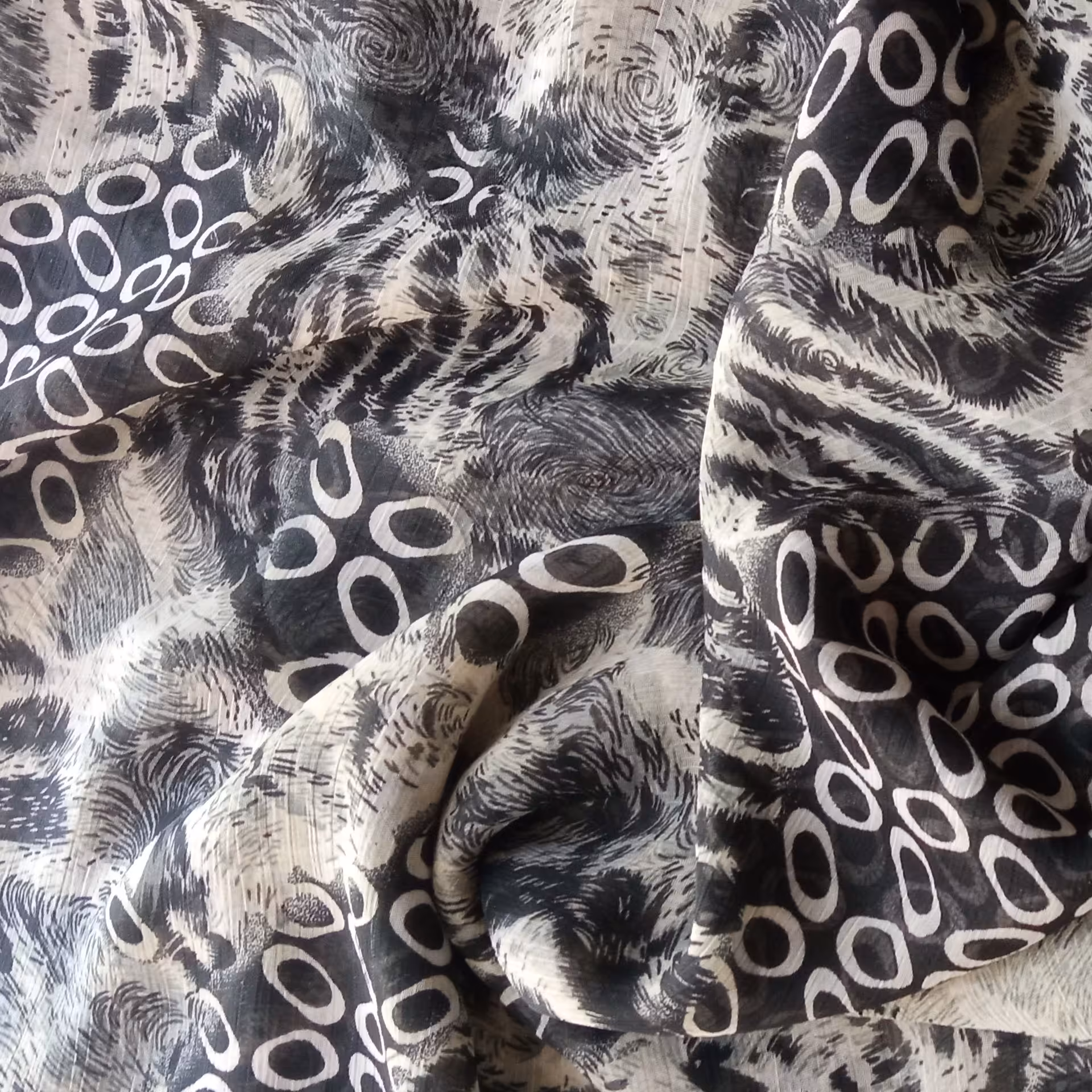 پارچه ته طاقه حریر پلنگی 