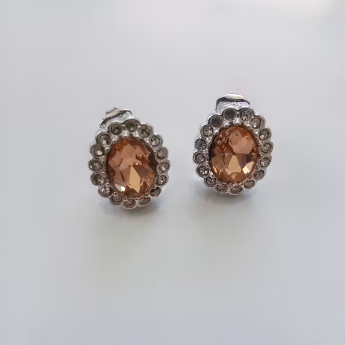 گوشواره میخی سواروسکی نگین دار برند acc