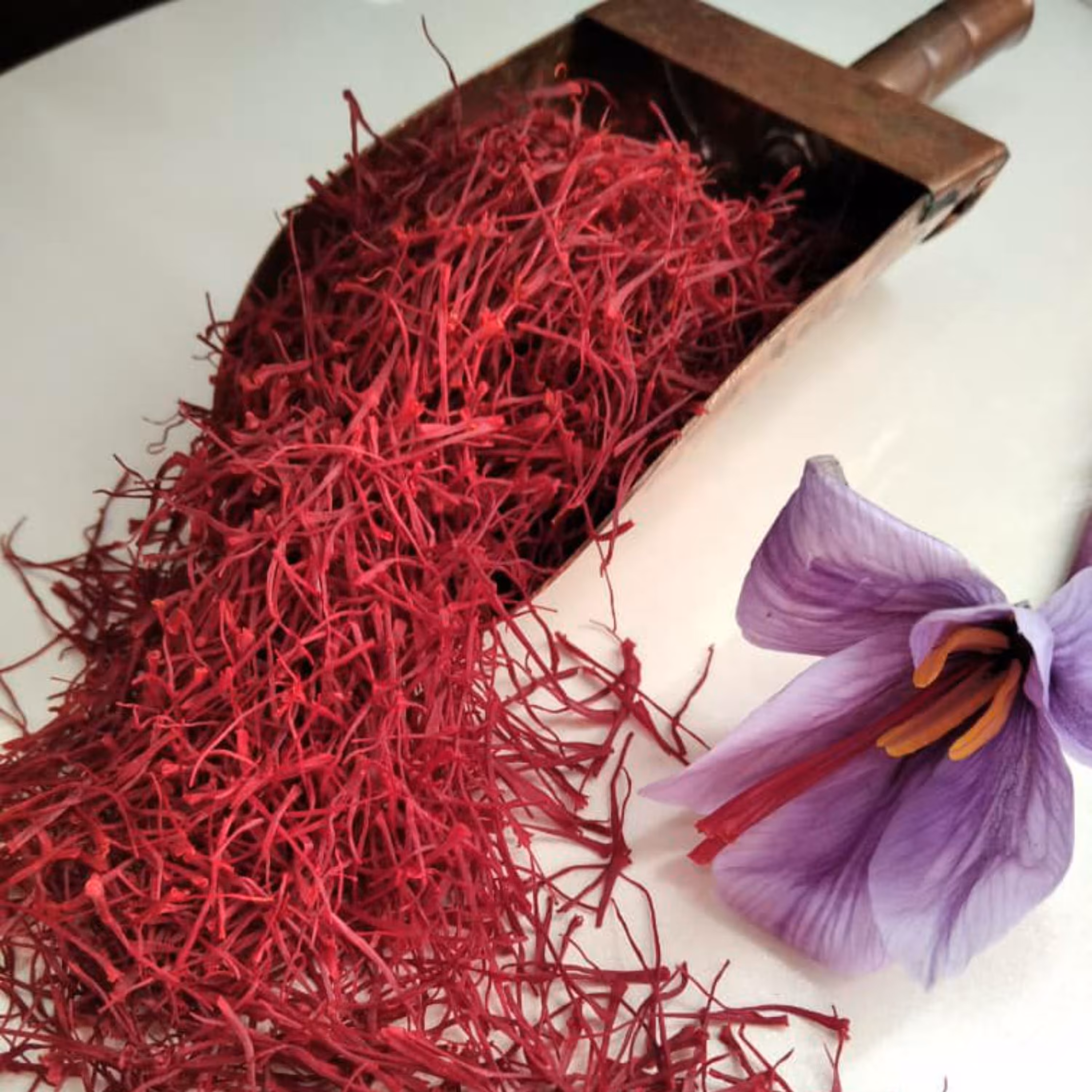 زعفران درجه یک قاینات بیهود (1 مثقالی)