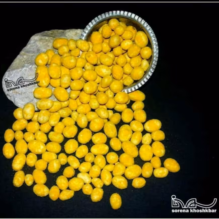 بادام زمینی روکشدار با طعم موسیر در بسته بندی 500 گرمی