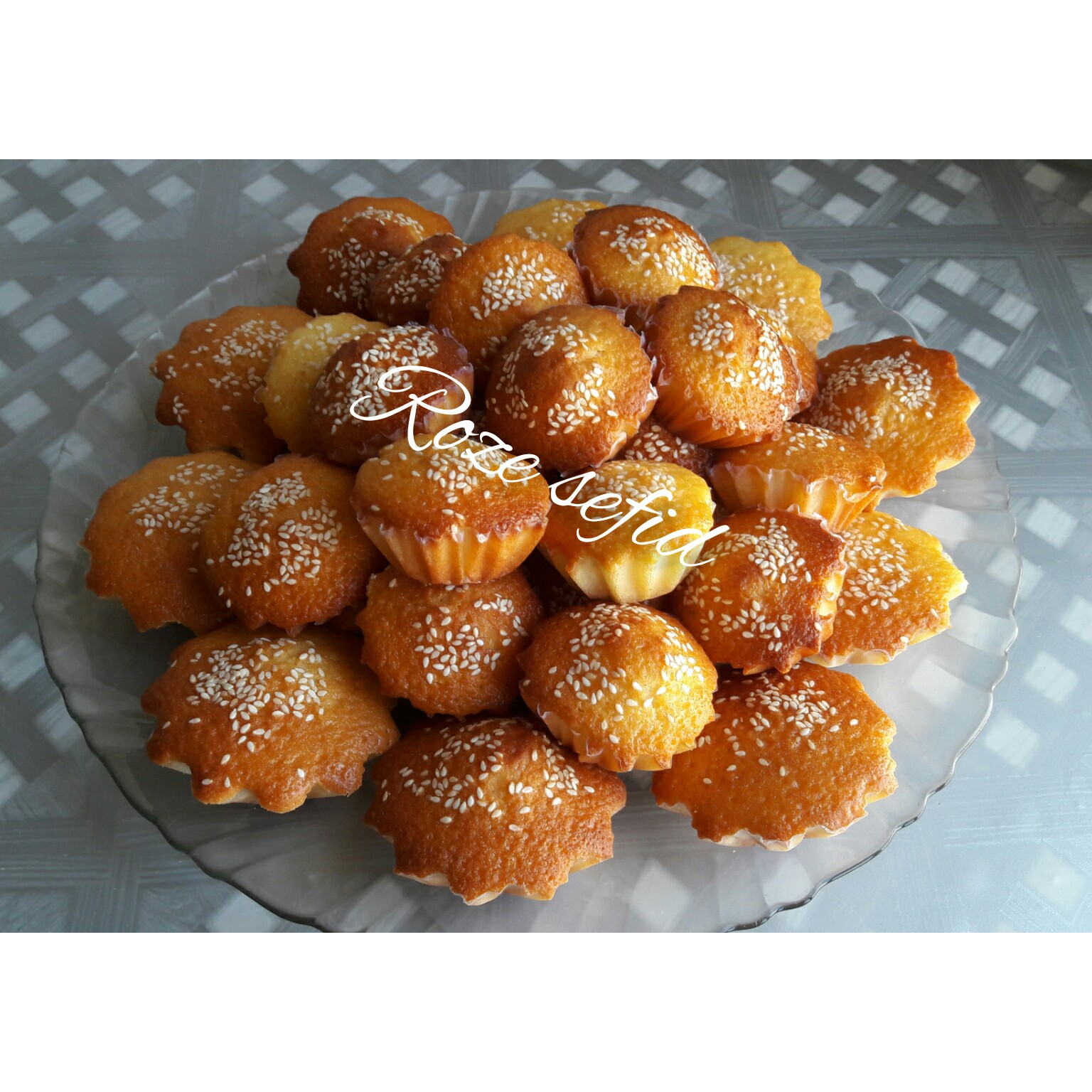 کیک یزدی محصول خانگی