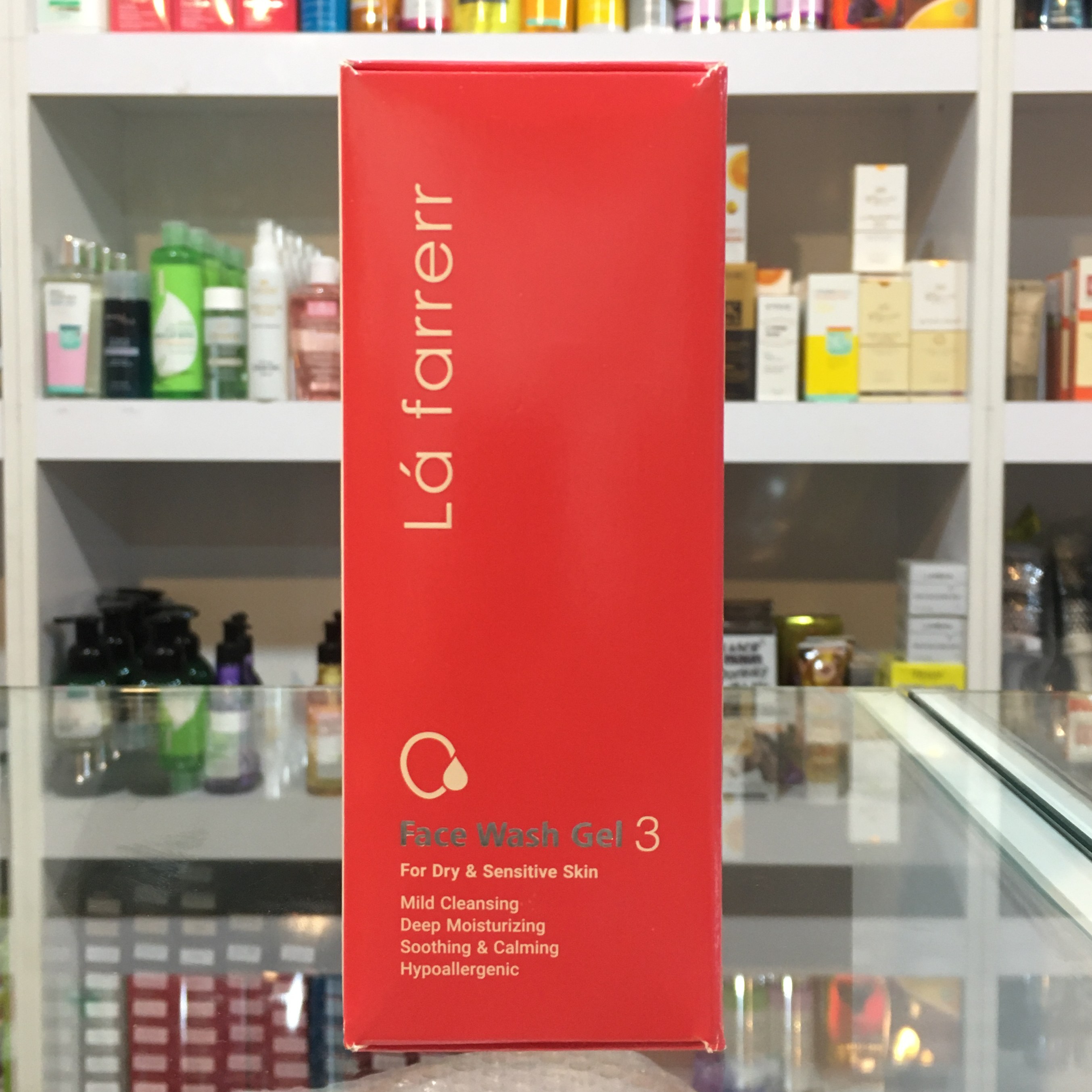 ژل شستشو صورت لافارر شماره 3 مناسب پوست های خشک و حساس