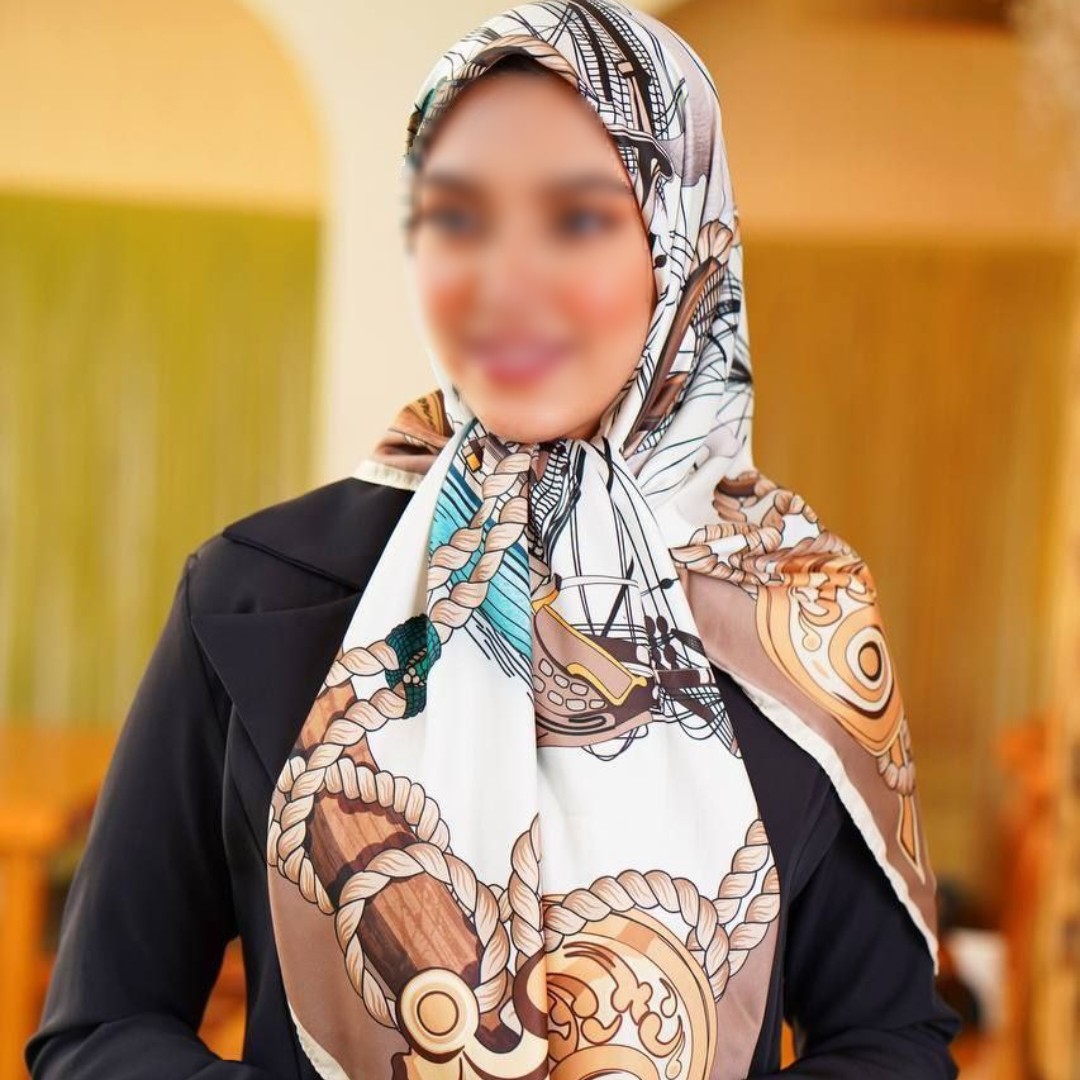 تخفیف ویژه 50درصدی روسری ابریشم توییل قواره 110 ارسال رایگان با طرح 308