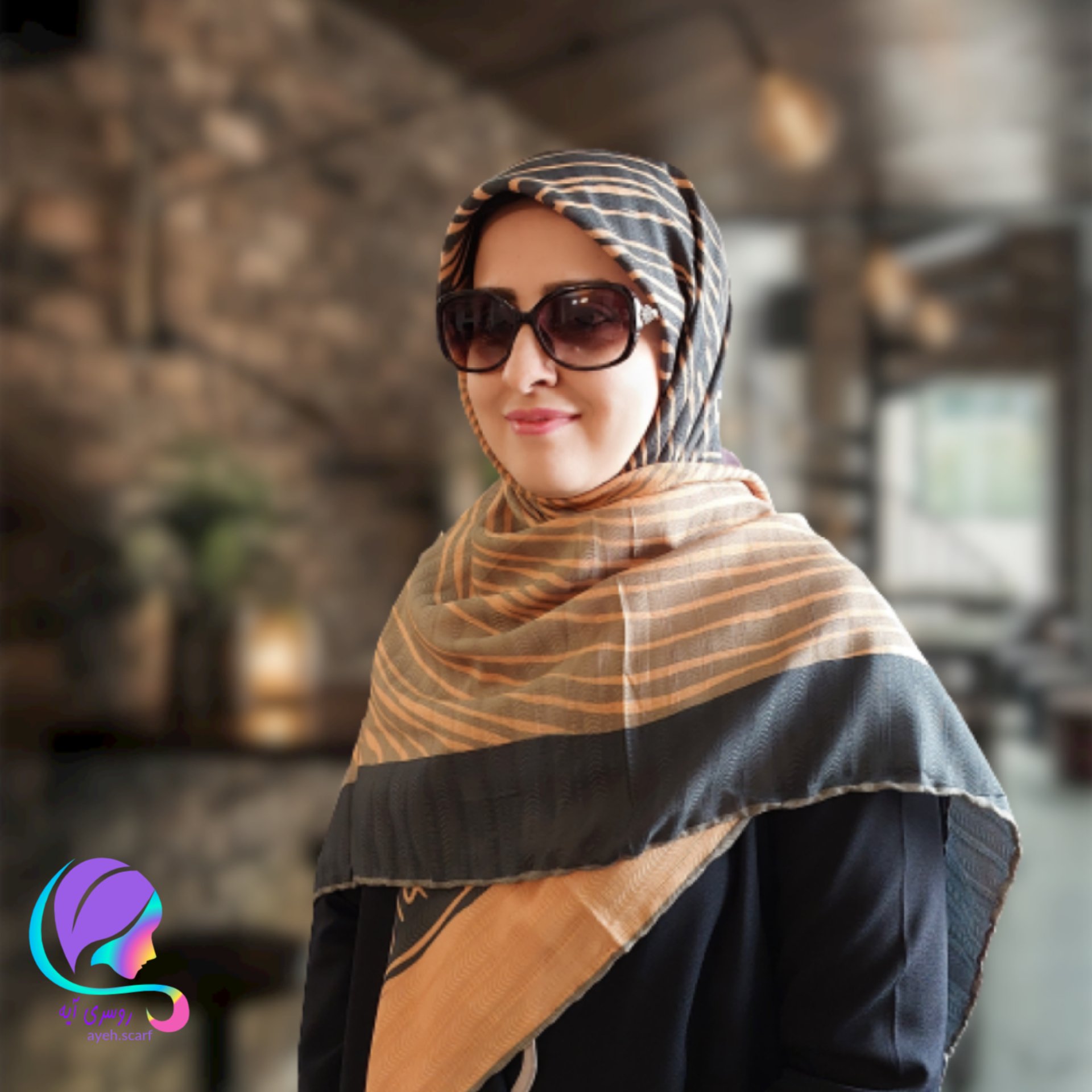 روسری نخی راه راه نارنجی کم رنگ و مشکی