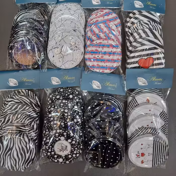 درب بانکه فانتزی 6تایی
ارسال رنگ و طرح رندوم
