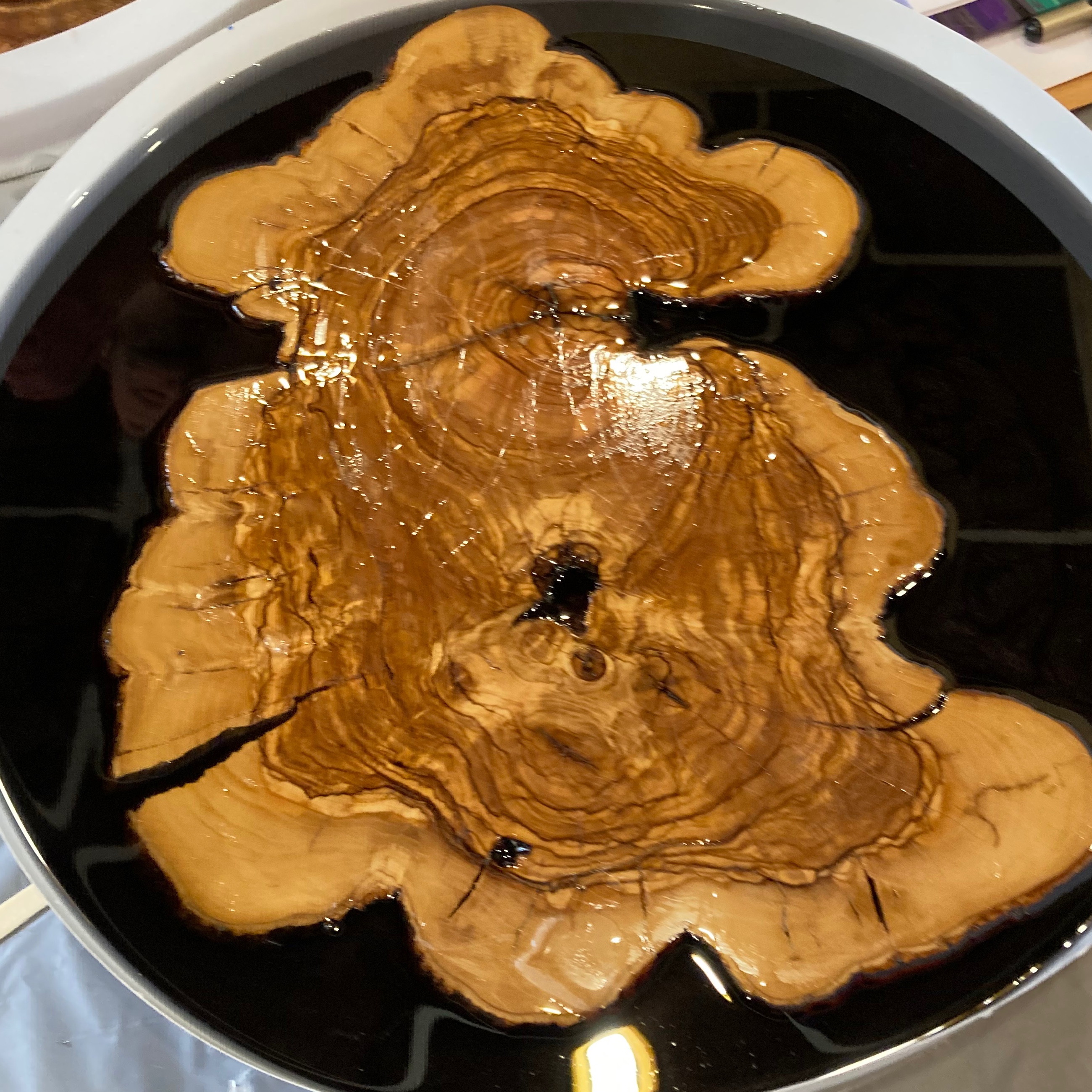 میز عسلی رزین اپوکسی نمونه   کار شده