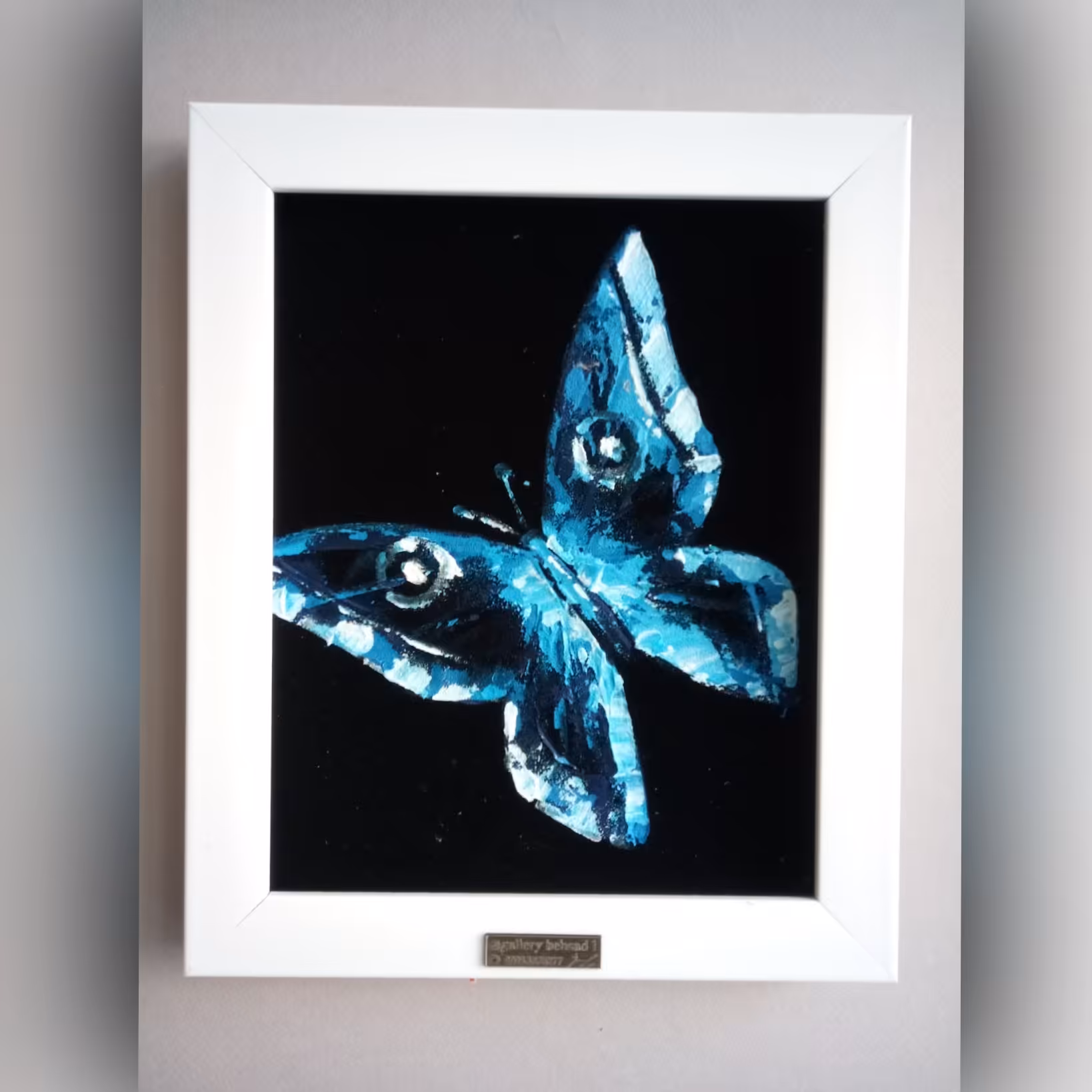 نقاشی اکرلیک پروانه بر روی مخمل مشگی جیر