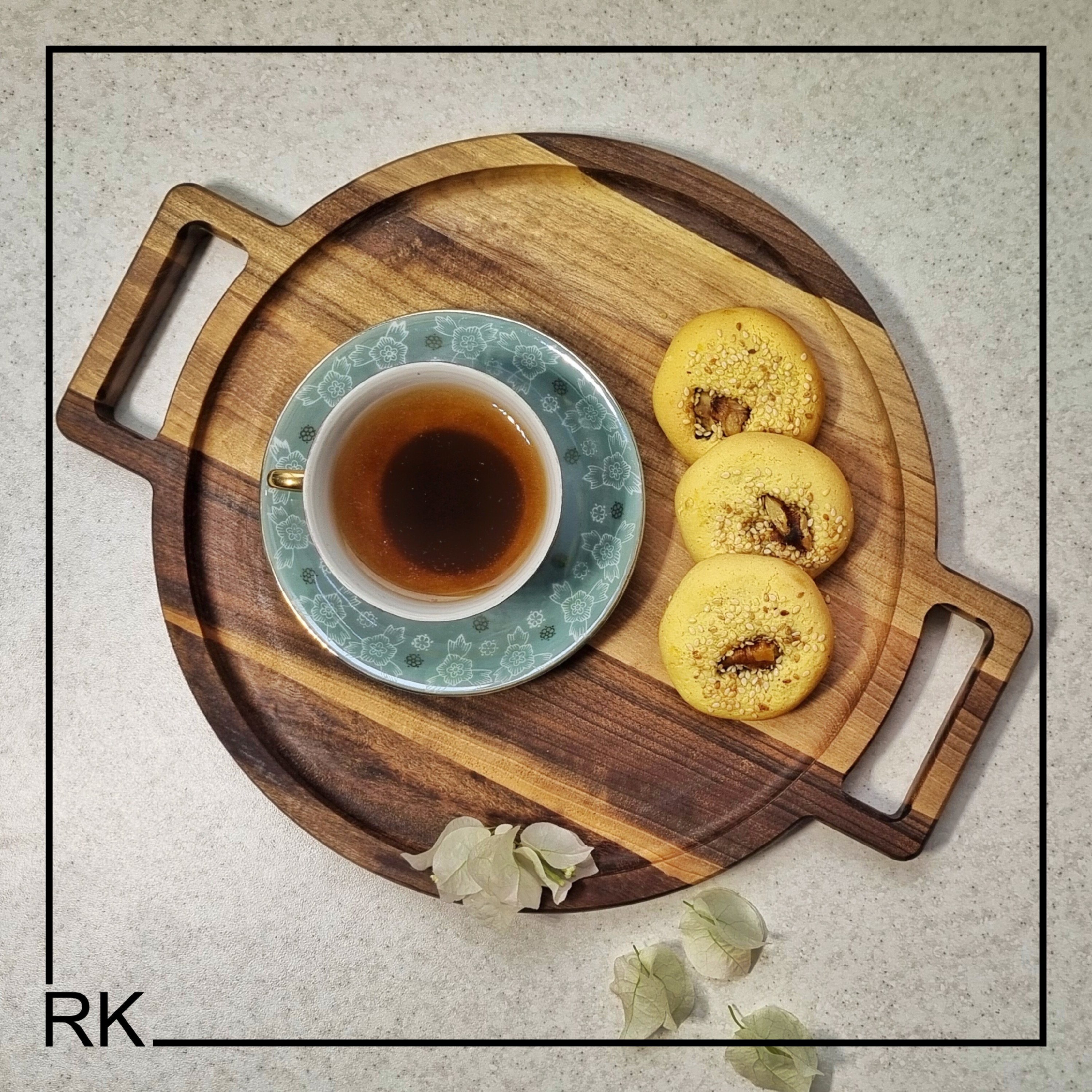 سینی گرد چوبی دسته بیرون
