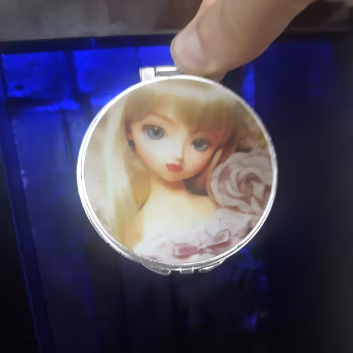 آینه جیبی جادویی