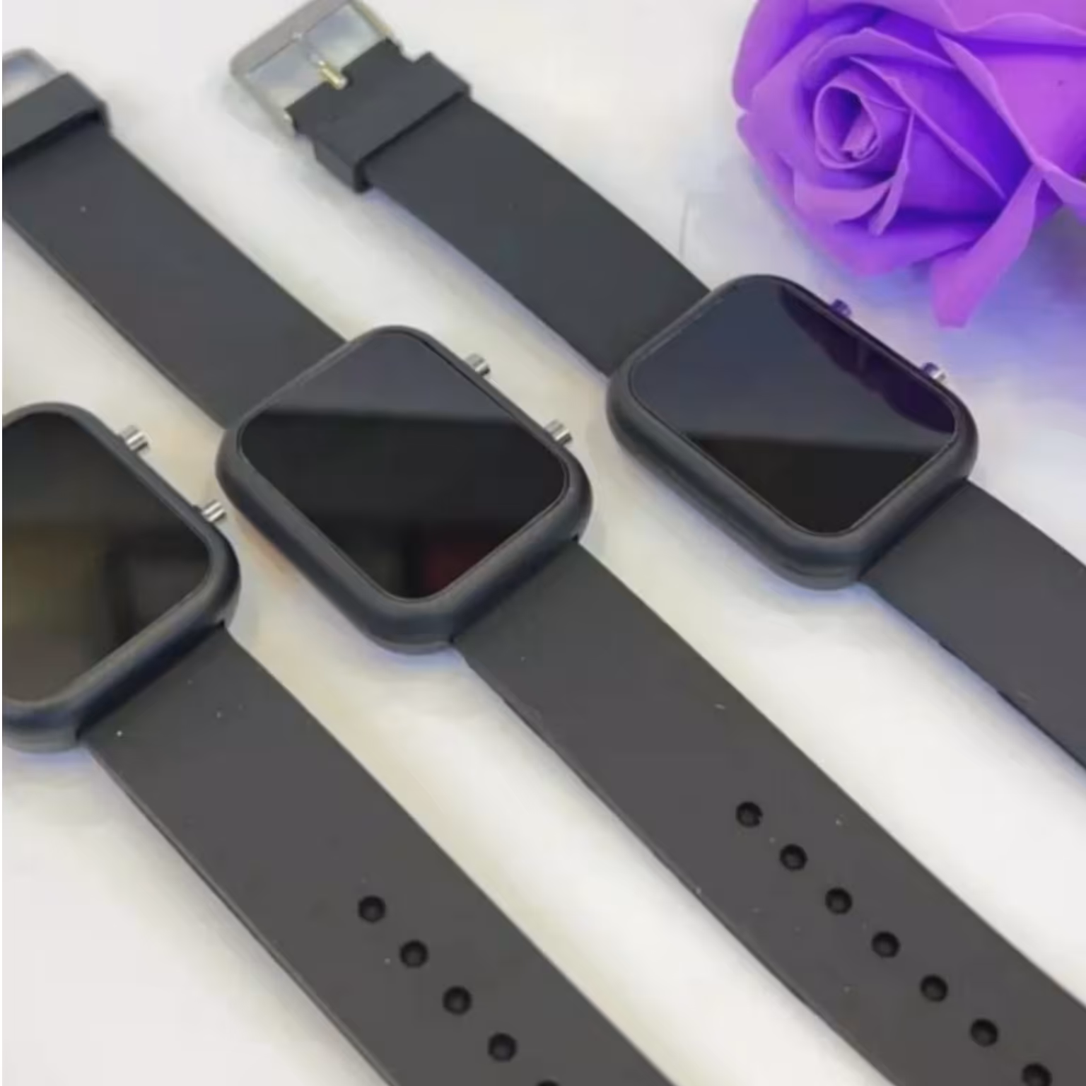 ساعت ال ای دی 