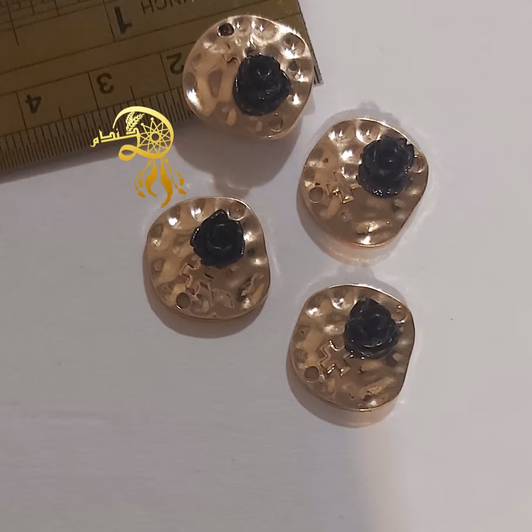 خرجکاردستبندی گلدارمشکی یک عدد