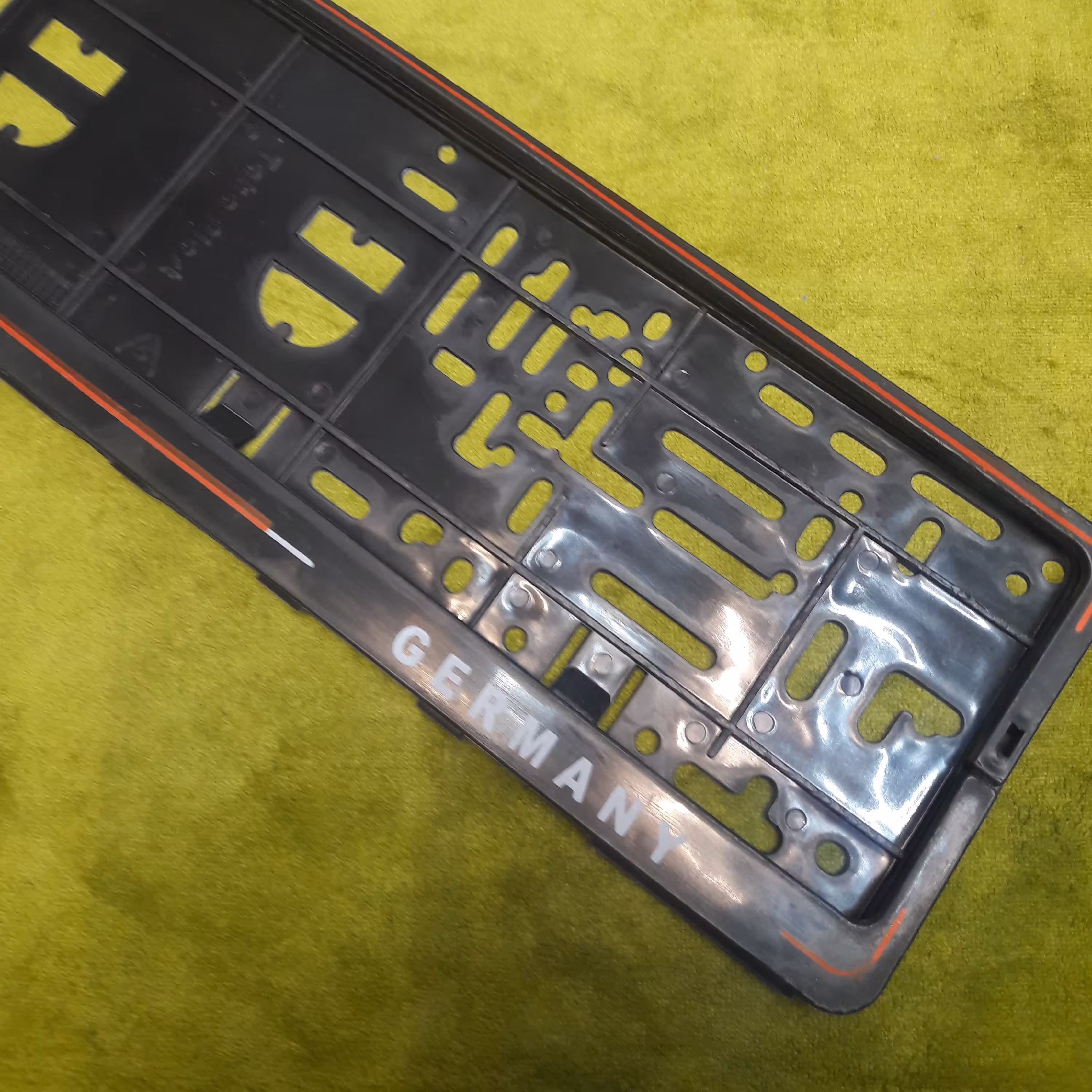 زیر پلاک تاشو خودرو(  یک   عددی)