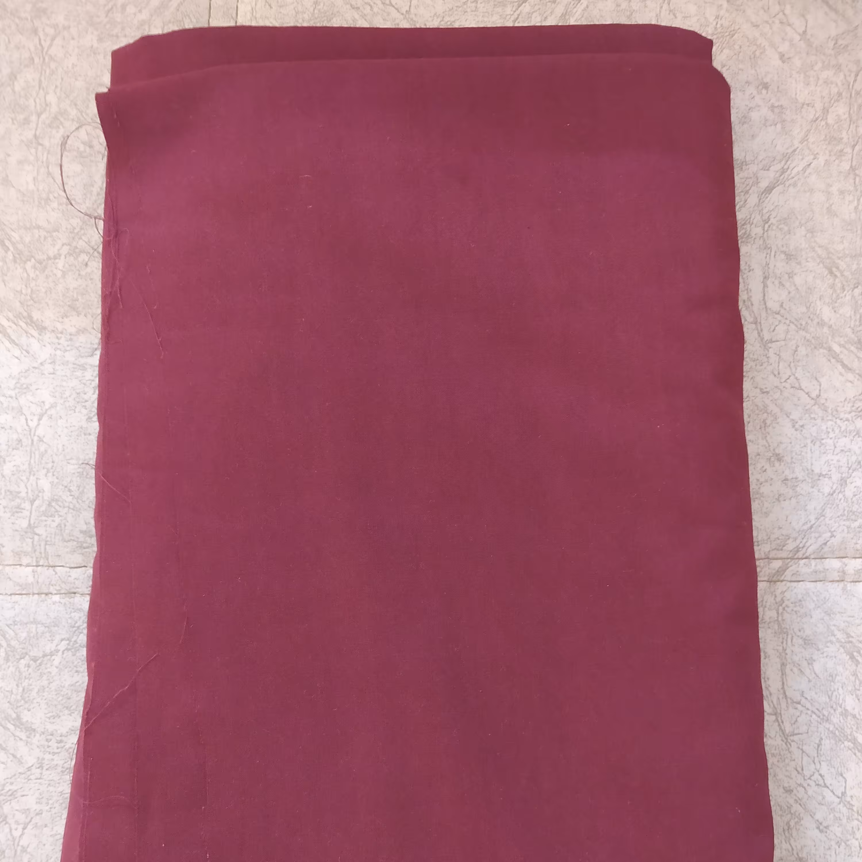 پارچه نخی کش رنگ. زرشکی فقط موجوده