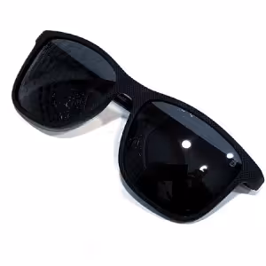 عینک آفتابی مردانه پلاریزه و uy400