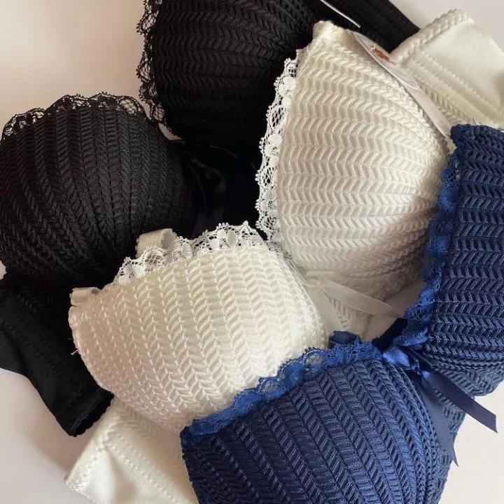 سوتین اسفنجی مدل پلیسه ای سایز 75 و 80 