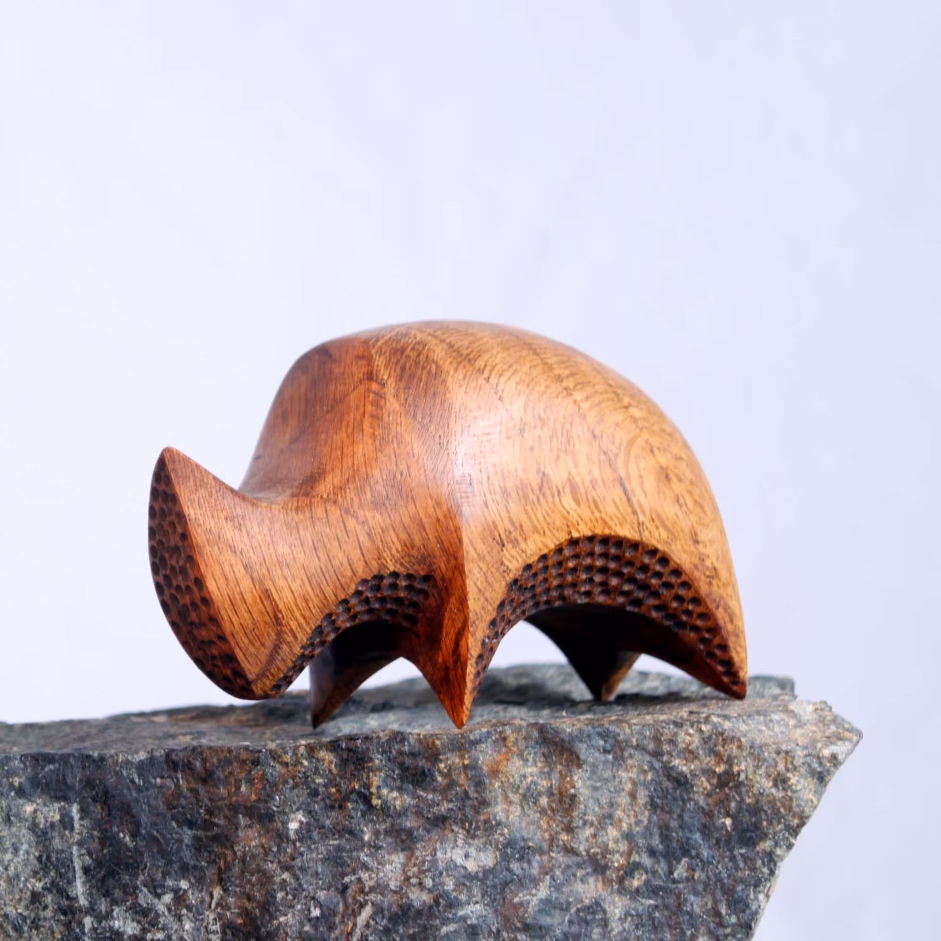 مجسمه کرگدن دست ساز چوب داغداغان طرح  کرگدن پاکوتاه